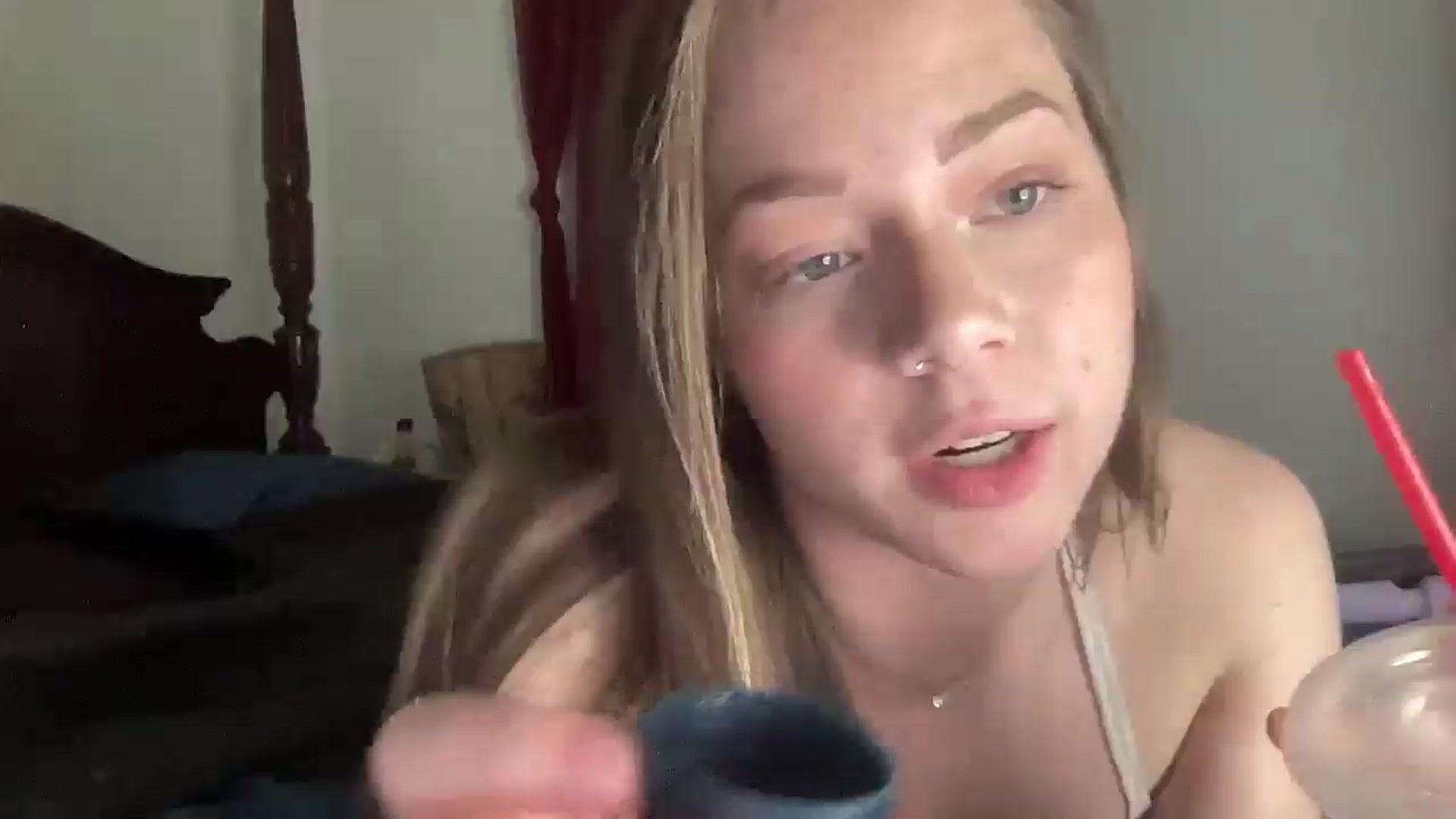 Gallery image thumbnail from Madisonfoxx69's myfreecams stream on, 03/27/2025, 05:09 image 8 of 20