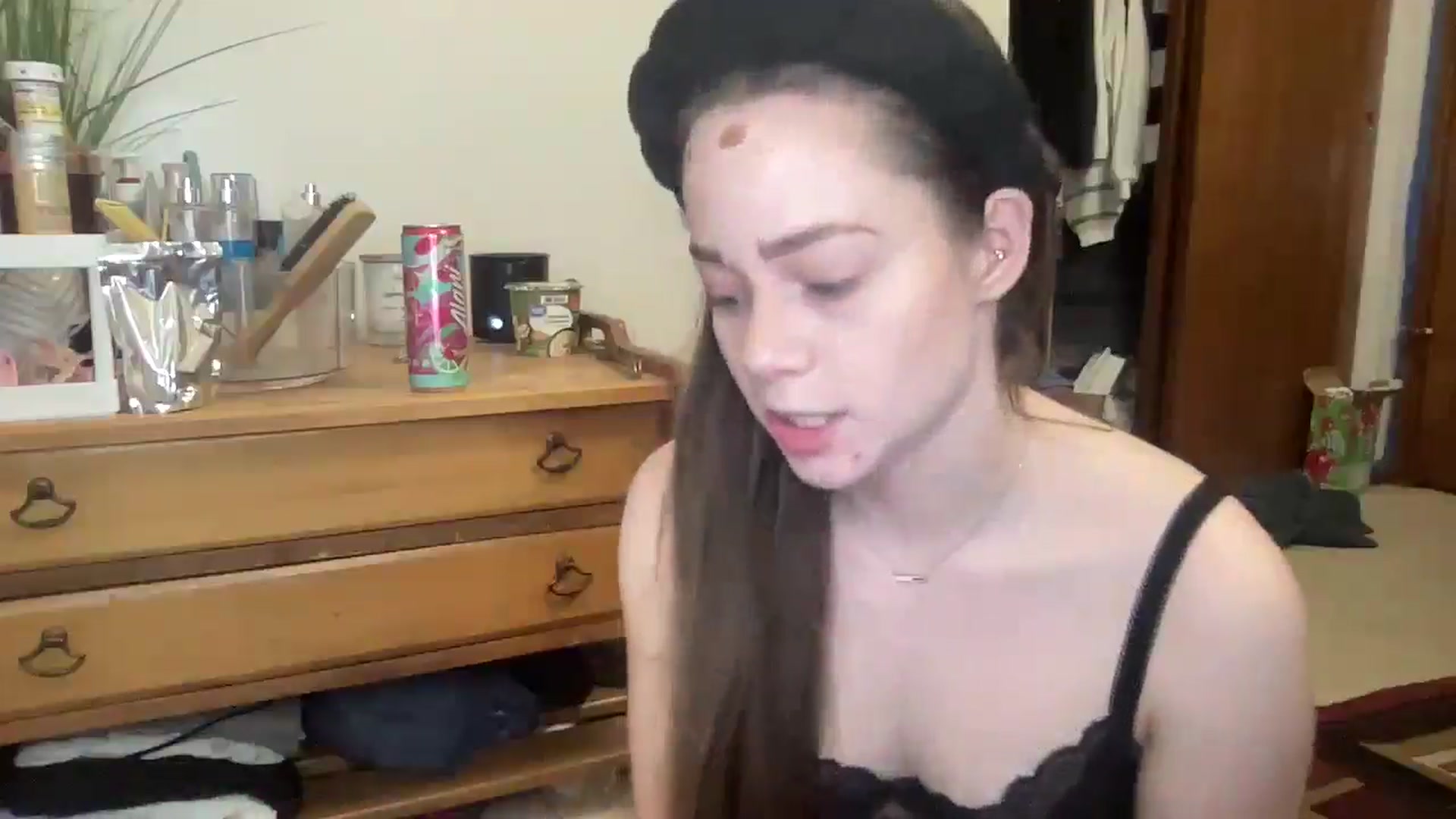 Gallery image thumbnail from Madisonfoxx69's myfreecams stream on, 04/02/2025, 18:51 image 12 of 20