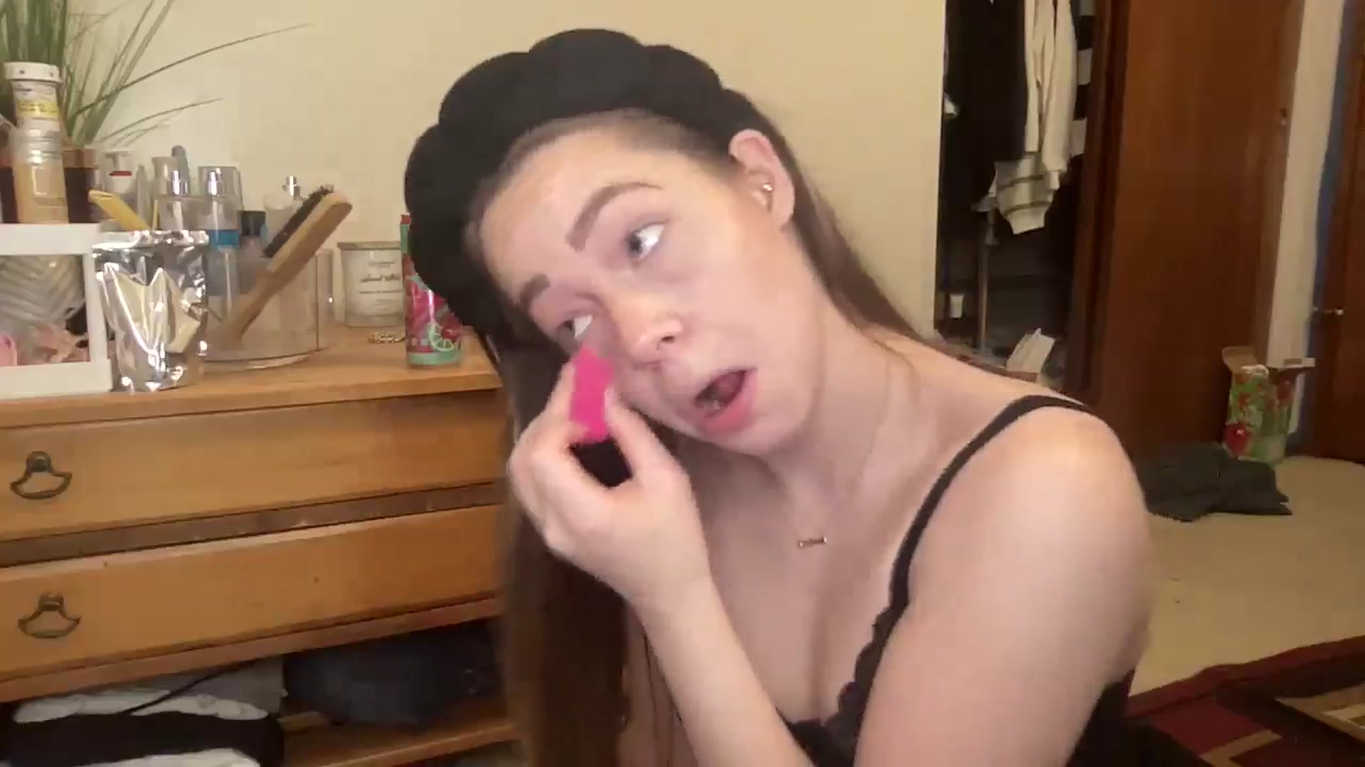 Gallery image thumbnail from Madisonfoxx69's myfreecams stream on, 04/02/2025, 18:51 image 15 of 20