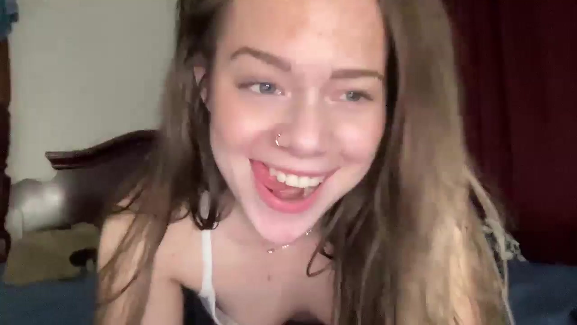 Gallery image thumbnail from Madisonfoxx69's myfreecams stream on, 04/08/2025, 03:51 image 11 of 20