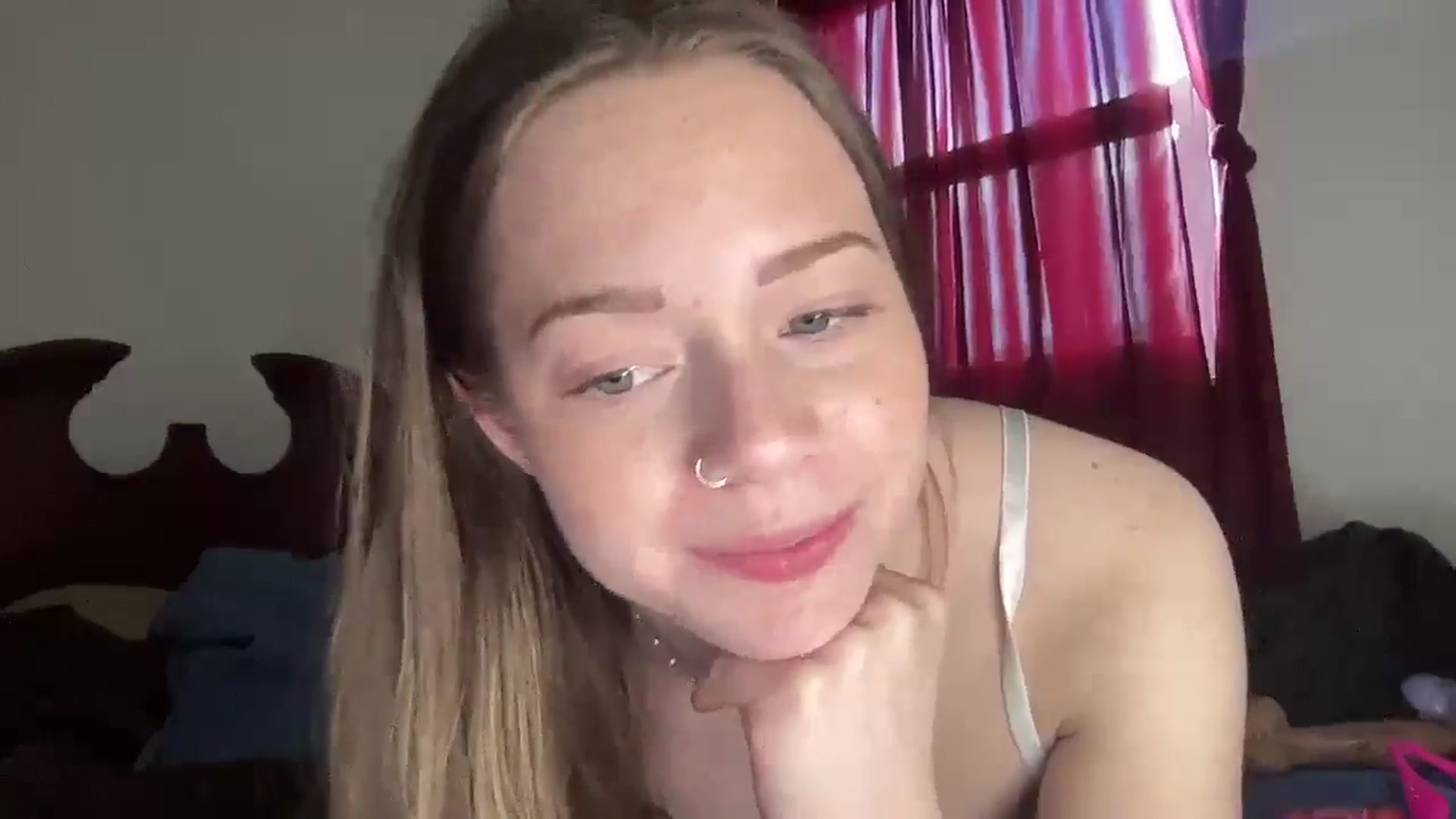 Gallery image thumbnail from Madisonfoxx69's myfreecams stream on, 04/08/2025, 21:41 image 18 of 20