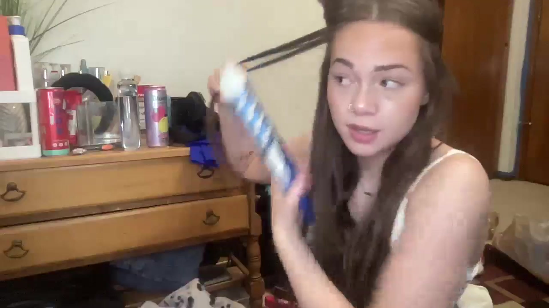 Gallery image thumbnail from Madisonfoxx69's myfreecams stream on, 04/13/2025, 19:29 image 18 of 20