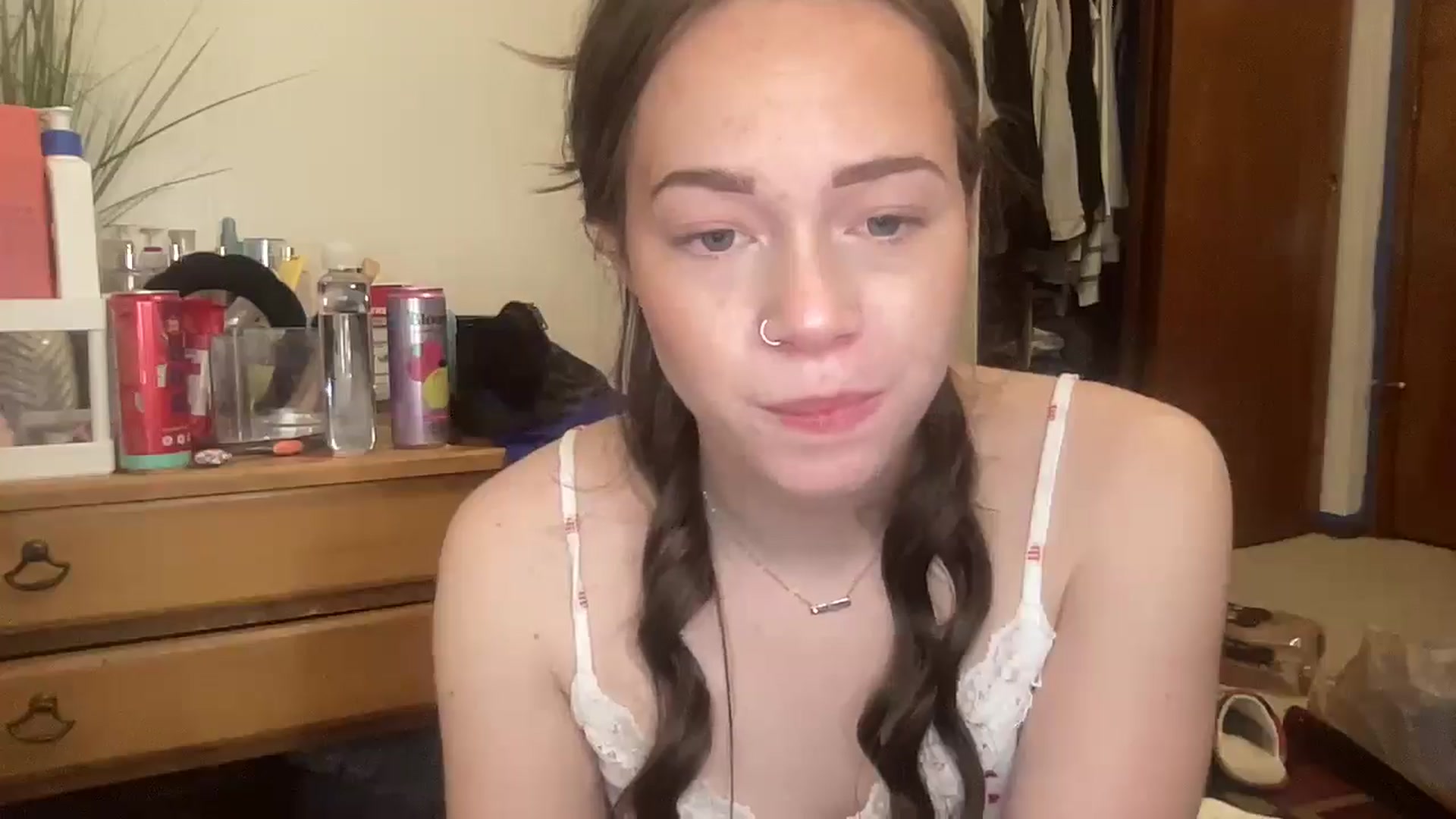 Gallery image thumbnail from Madisonfoxx69's myfreecams stream on, 04/13/2025, 19:29 image 16 of 20
