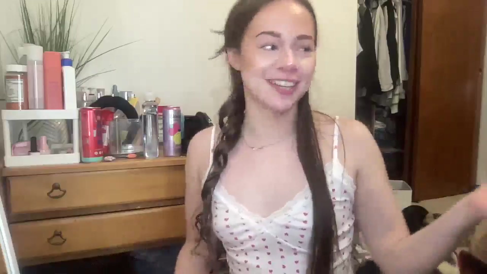 Gallery image thumbnail from Madisonfoxx69's myfreecams stream on, 04/13/2025, 19:29 image 3 of 20