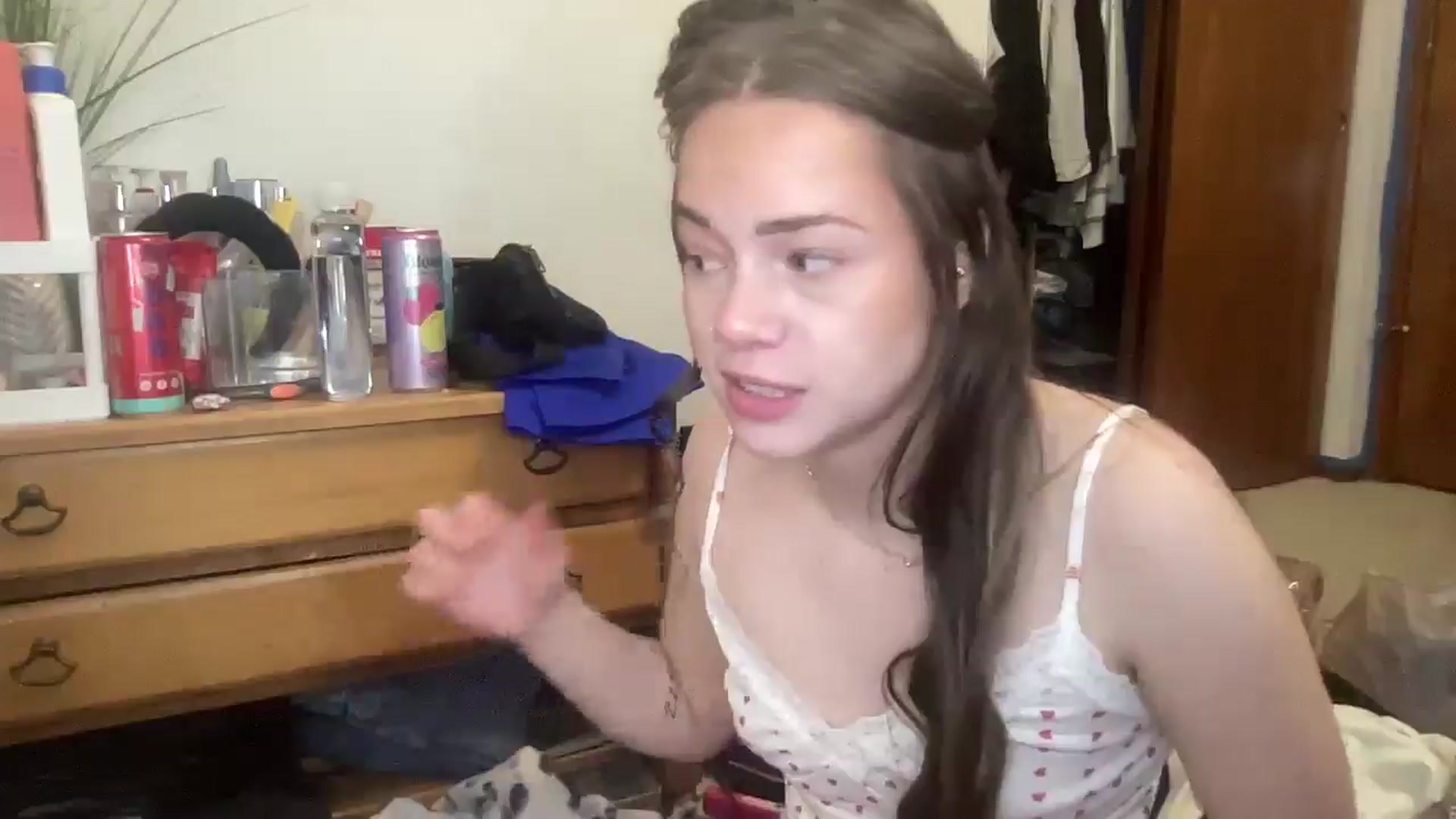 Gallery image thumbnail from Madisonfoxx69's myfreecams stream on, 04/13/2025, 19:29 image 20 of 20