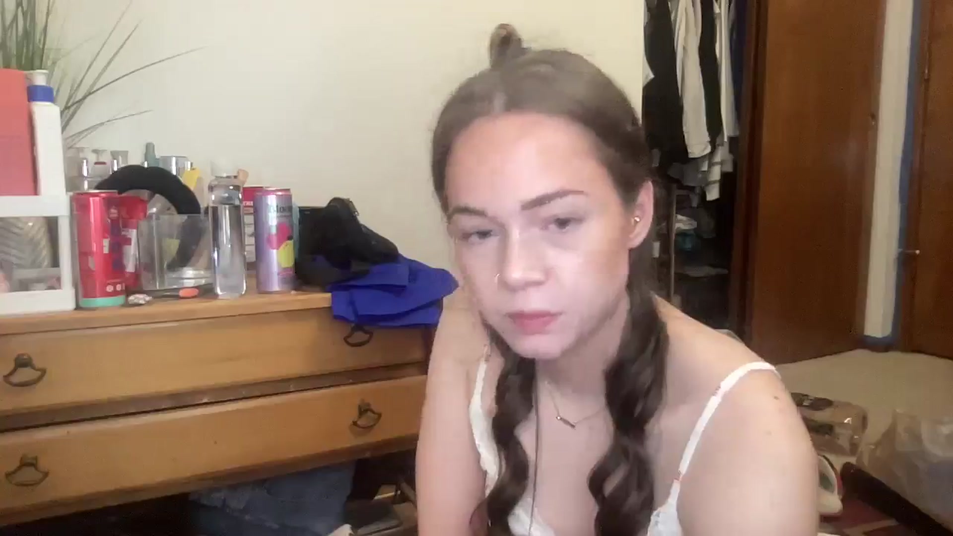 Gallery image thumbnail from Madisonfoxx69's myfreecams stream on, 04/13/2025, 19:29 image 15 of 20