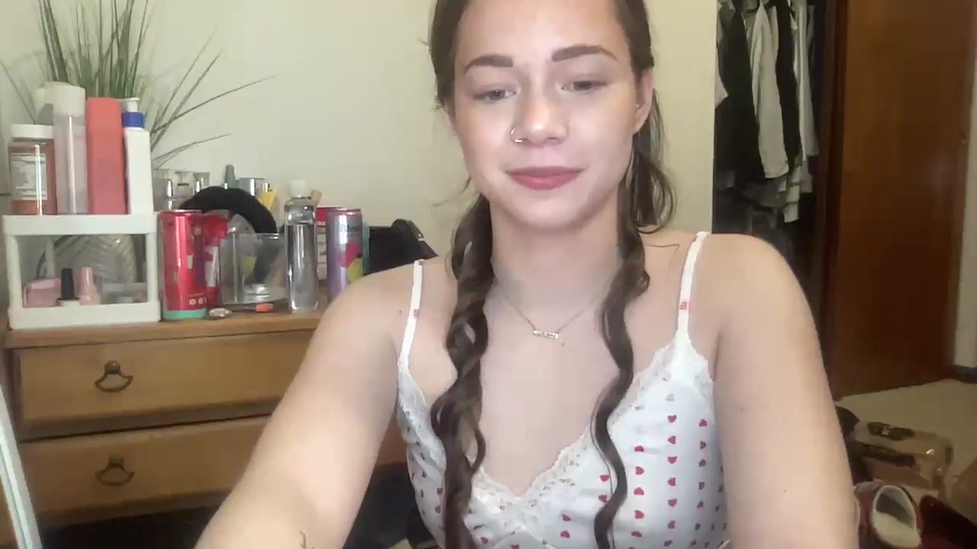 Gallery image thumbnail from Madisonfoxx69's myfreecams stream on, 04/13/2025, 19:29 image 5 of 20