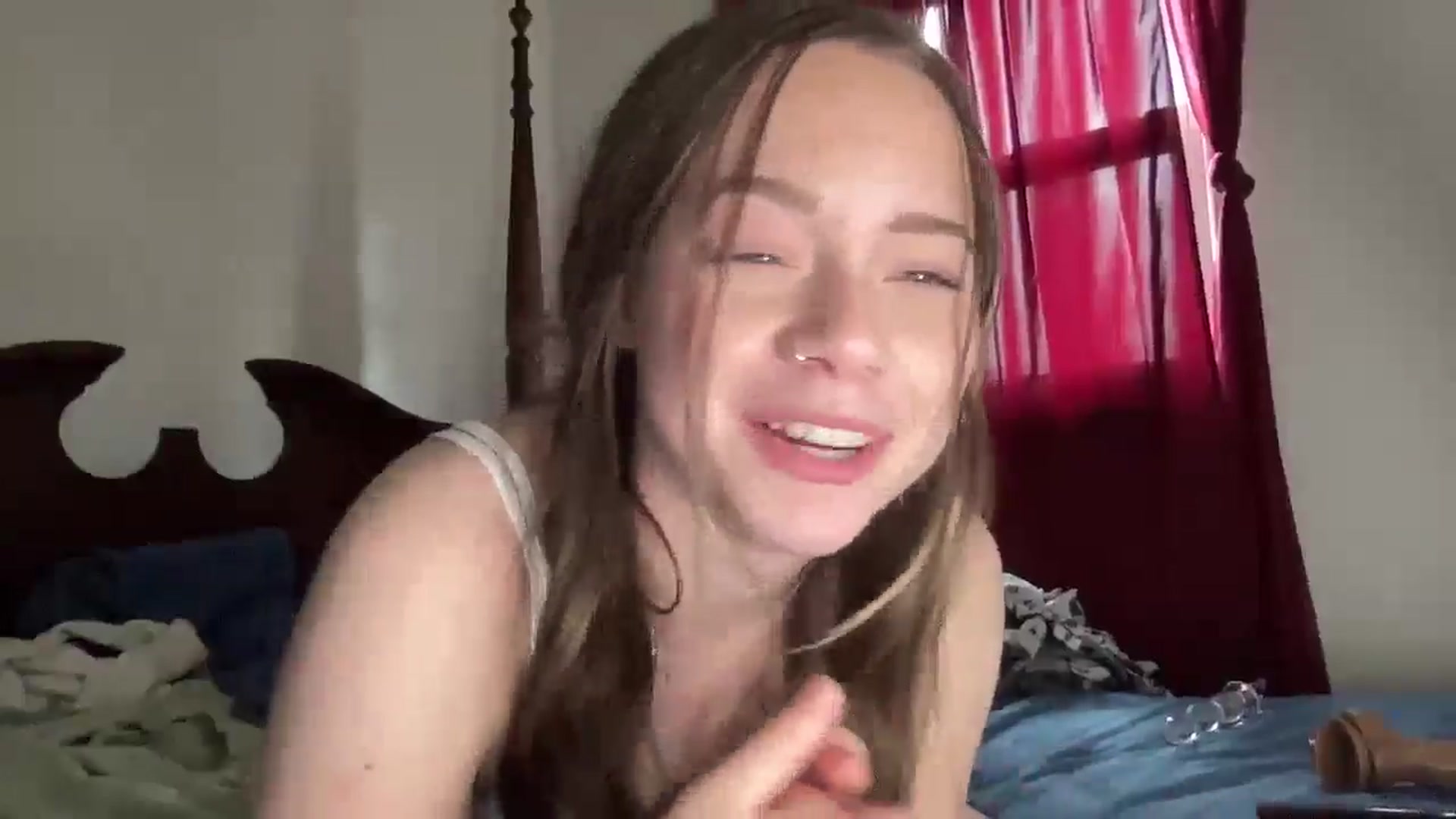 Gallery image thumbnail from Madisonfoxx69's myfreecams stream on, 04/15/2025, 20:48 image 18 of 20