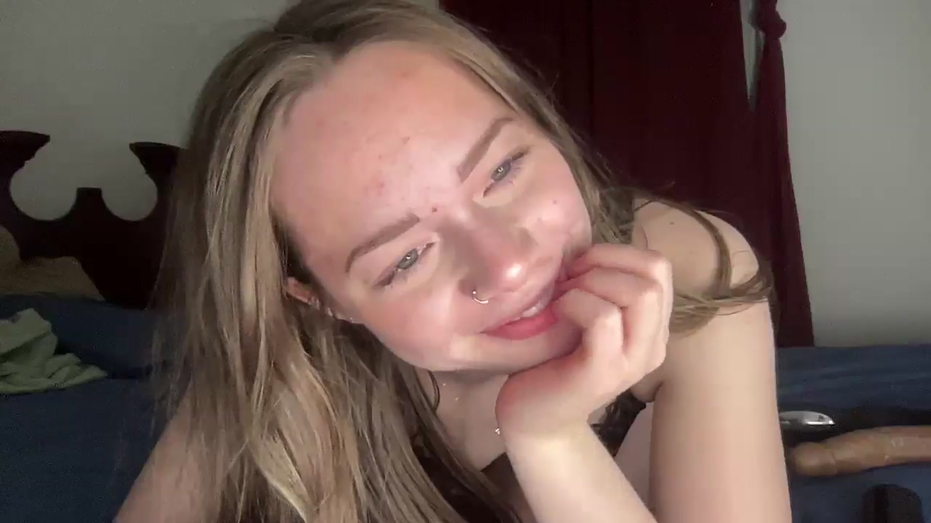 Gallery image thumbnail from Madisonfoxx69's myfreecams stream on, 04/17/2025, 01:30 image 14 of 20