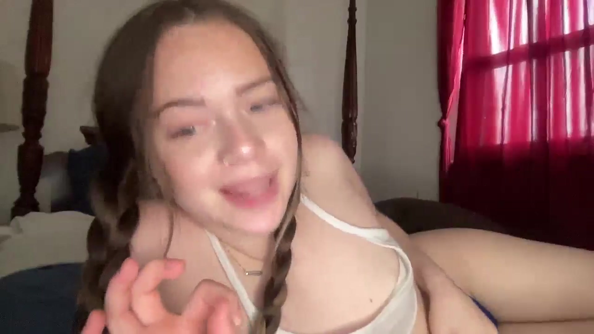 Gallery image thumbnail from Madisonfoxx69's myfreecams stream on, 04/17/2025, 19:03 image 17 of 20