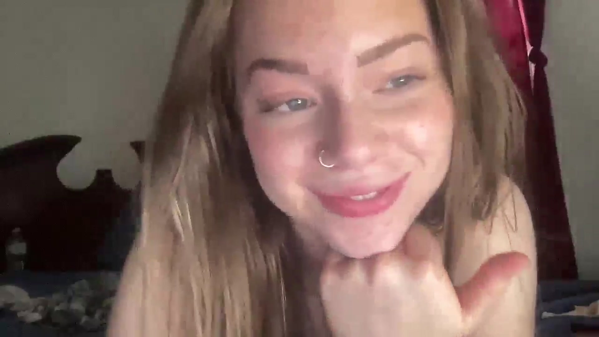 Gallery image thumbnail from Madisonfoxx69's myfreecams stream on, 04/19/2025, 20:06 image 20 of 20