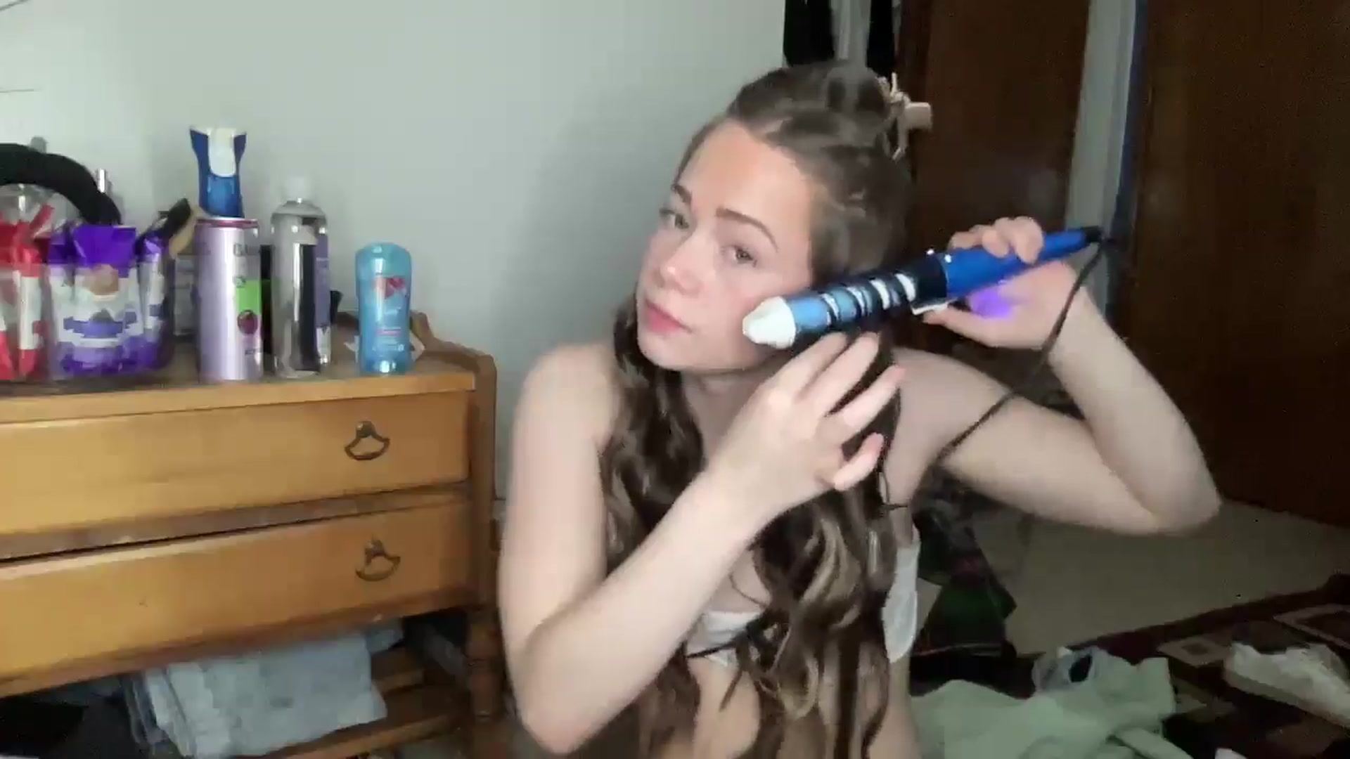 Gallery image thumbnail from Madisonfoxx69's myfreecams stream on, 04/20/2025, 02:01 image 14 of 20