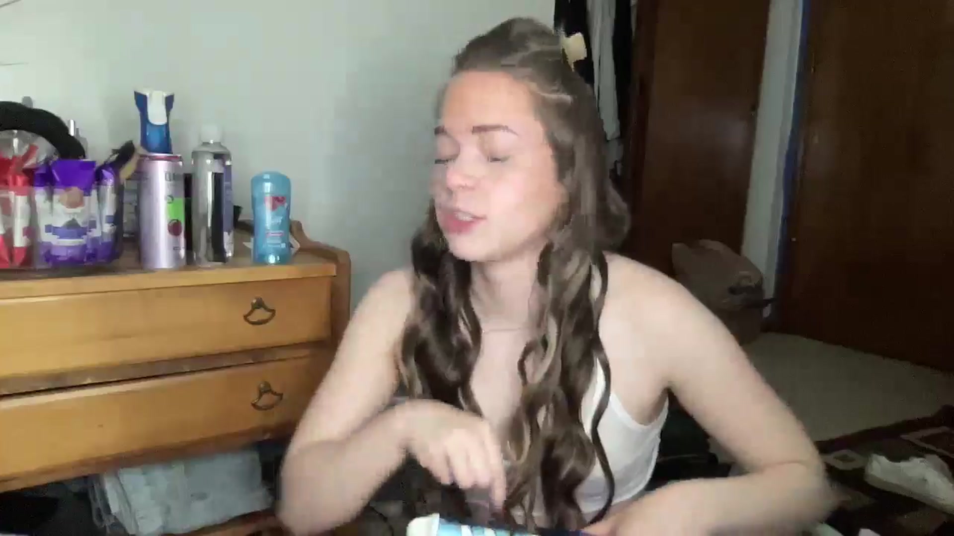 Gallery image thumbnail from Madisonfoxx69's myfreecams stream on, 04/20/2025, 02:01 image 16 of 20