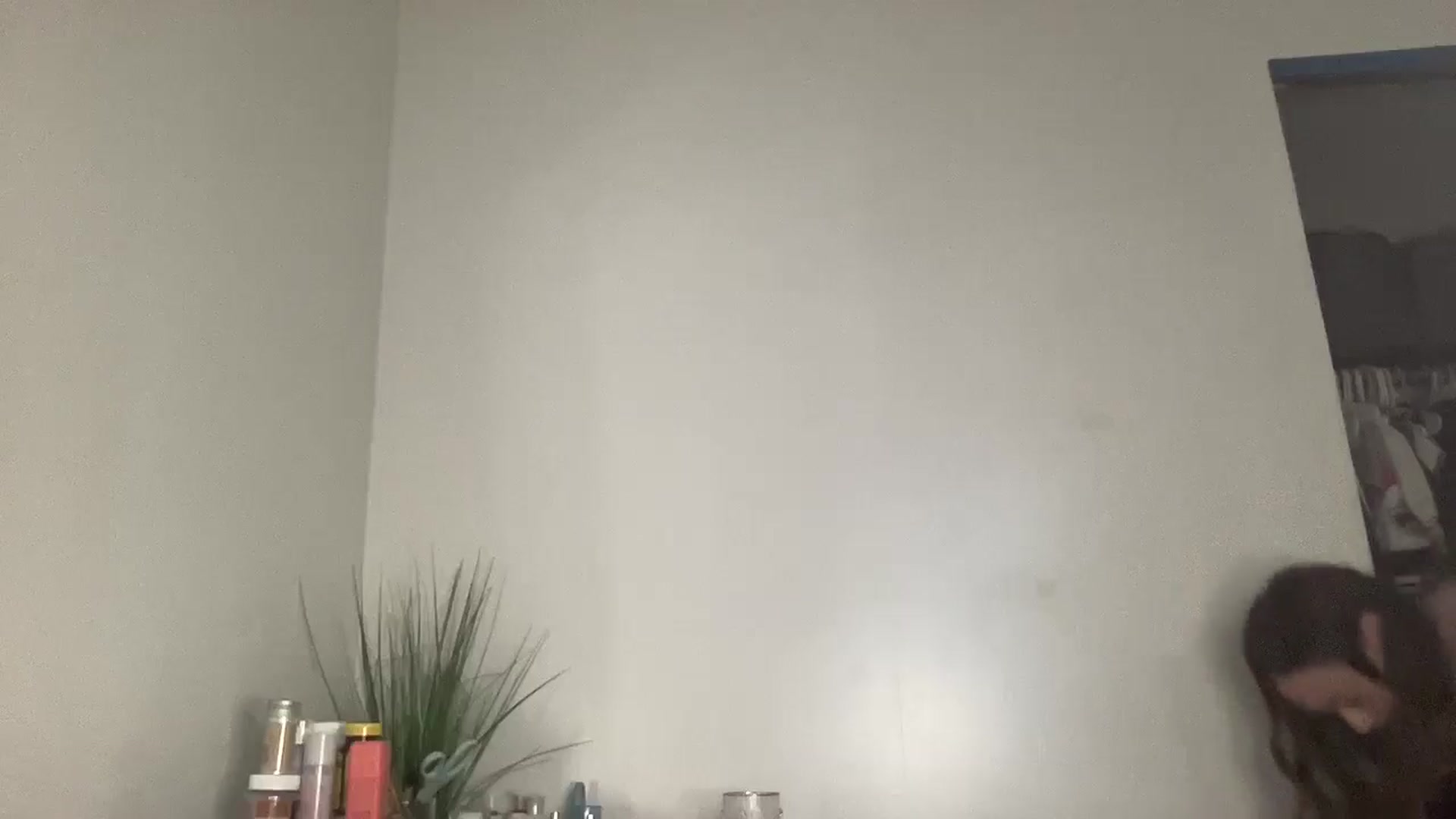 Gallery image thumbnail from Madisonfoxx69's myfreecams stream on, 04/24/2025, 20:20 image 2 of 20