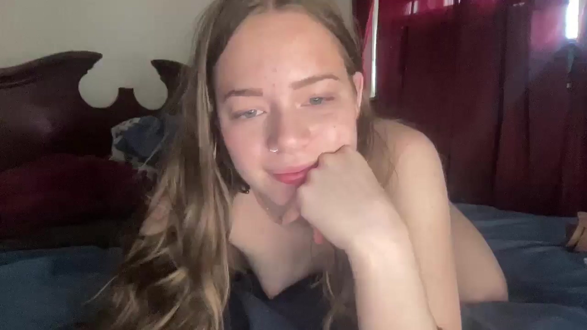 Gallery image thumbnail from Madisonfoxx69's myfreecams stream on, 04/25/2025, 20:29 image 15 of 20