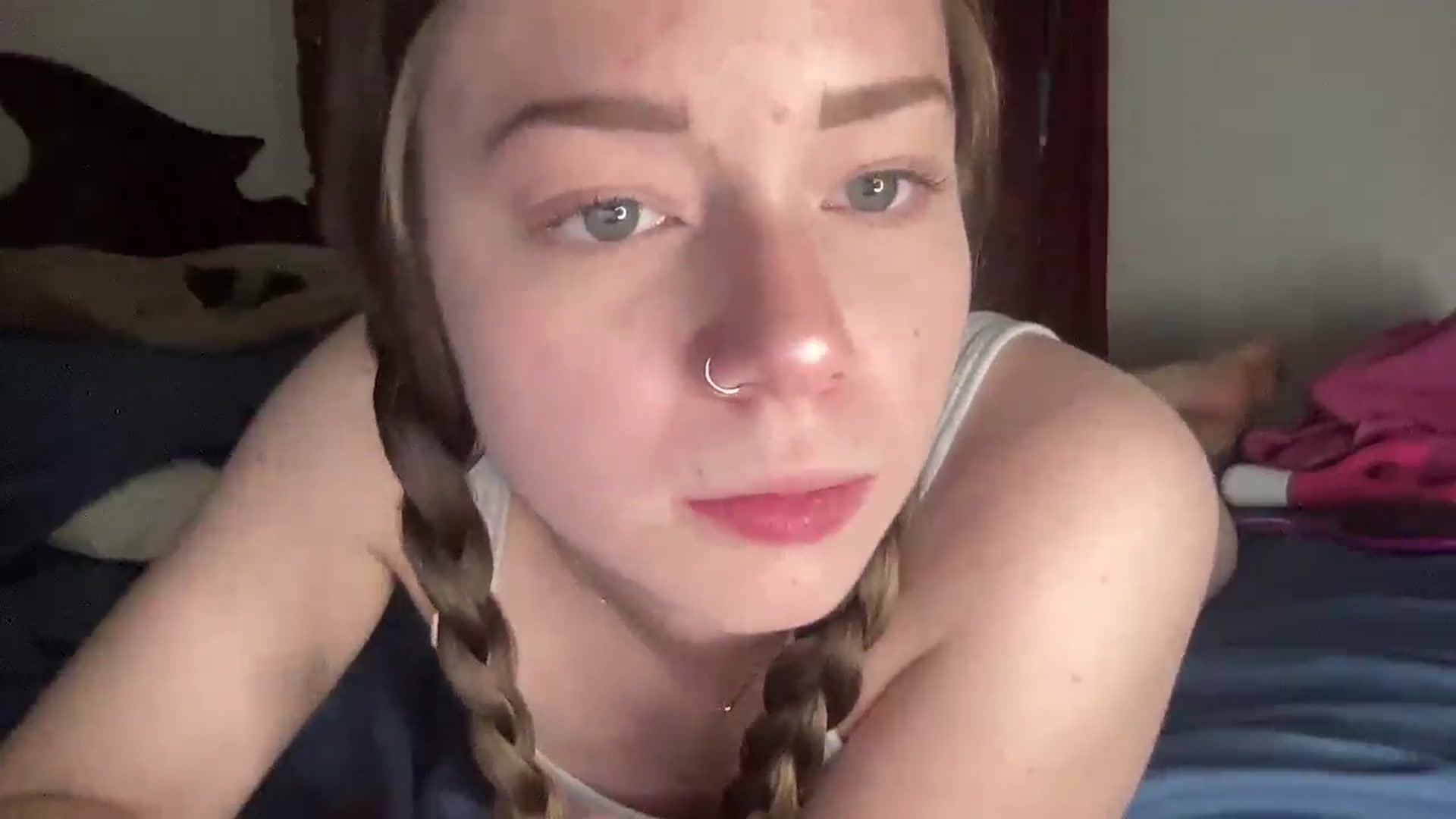 Gallery image thumbnail from Madisonfoxx69's myfreecams stream on, 05/02/2025, 01:25 image 15 of 20