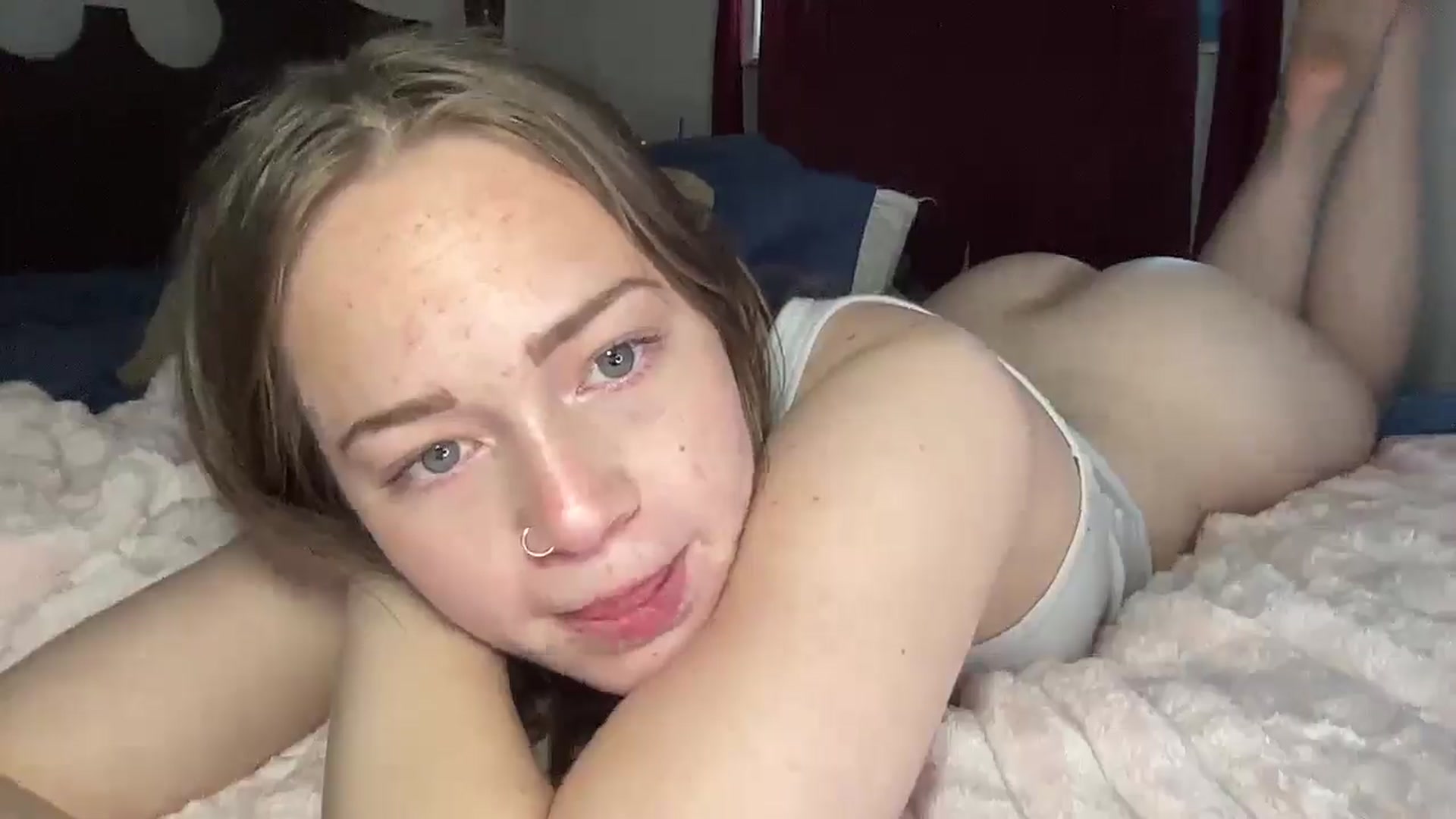 Gallery image thumbnail from Madisonfoxx69's myfreecams stream on, 05/03/2025, 21:18 image 18 of 20