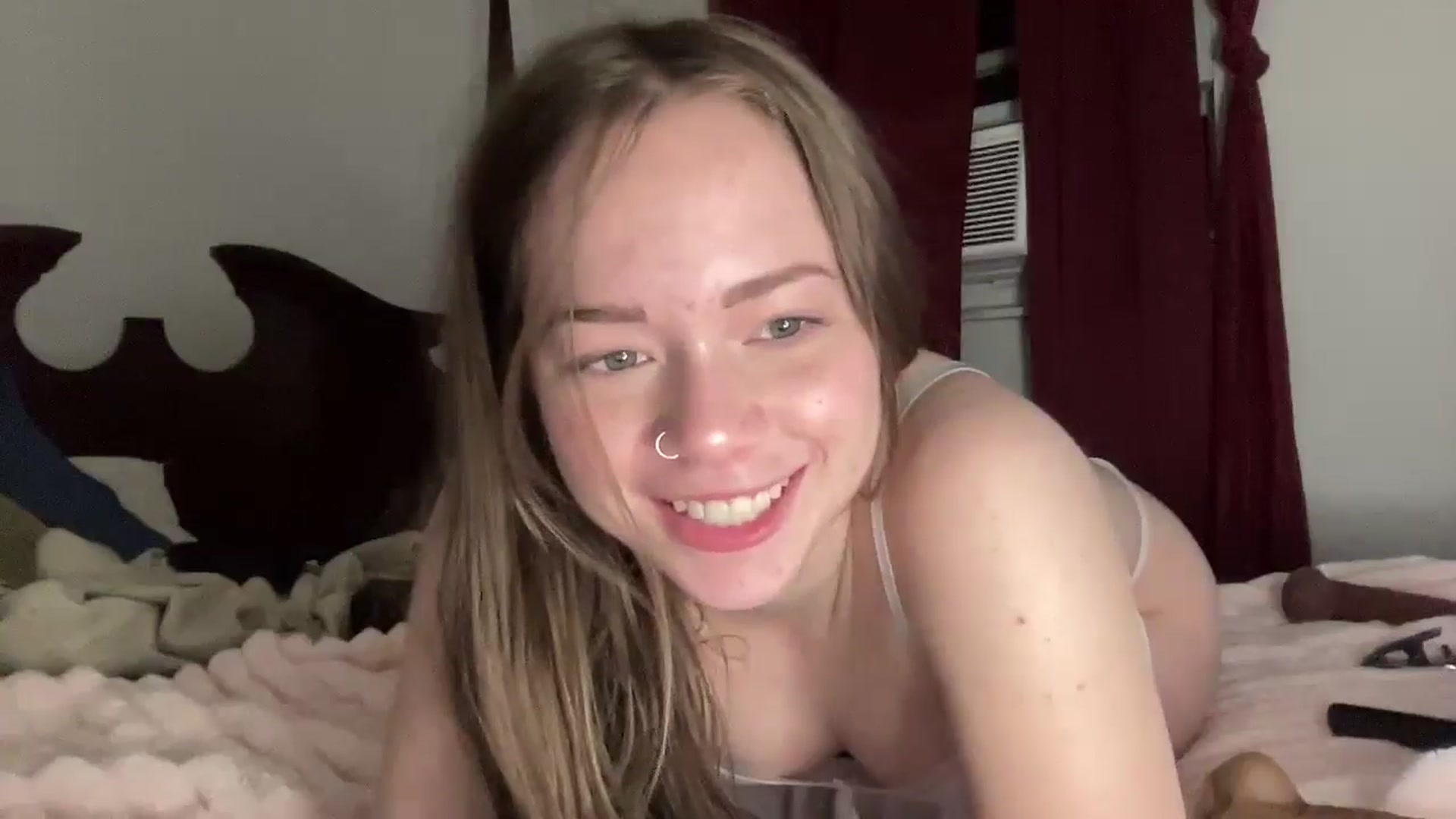 Gallery image thumbnail from Madisonfoxx69's myfreecams stream on, 05/06/2025, 02:16 image 9 of 20
