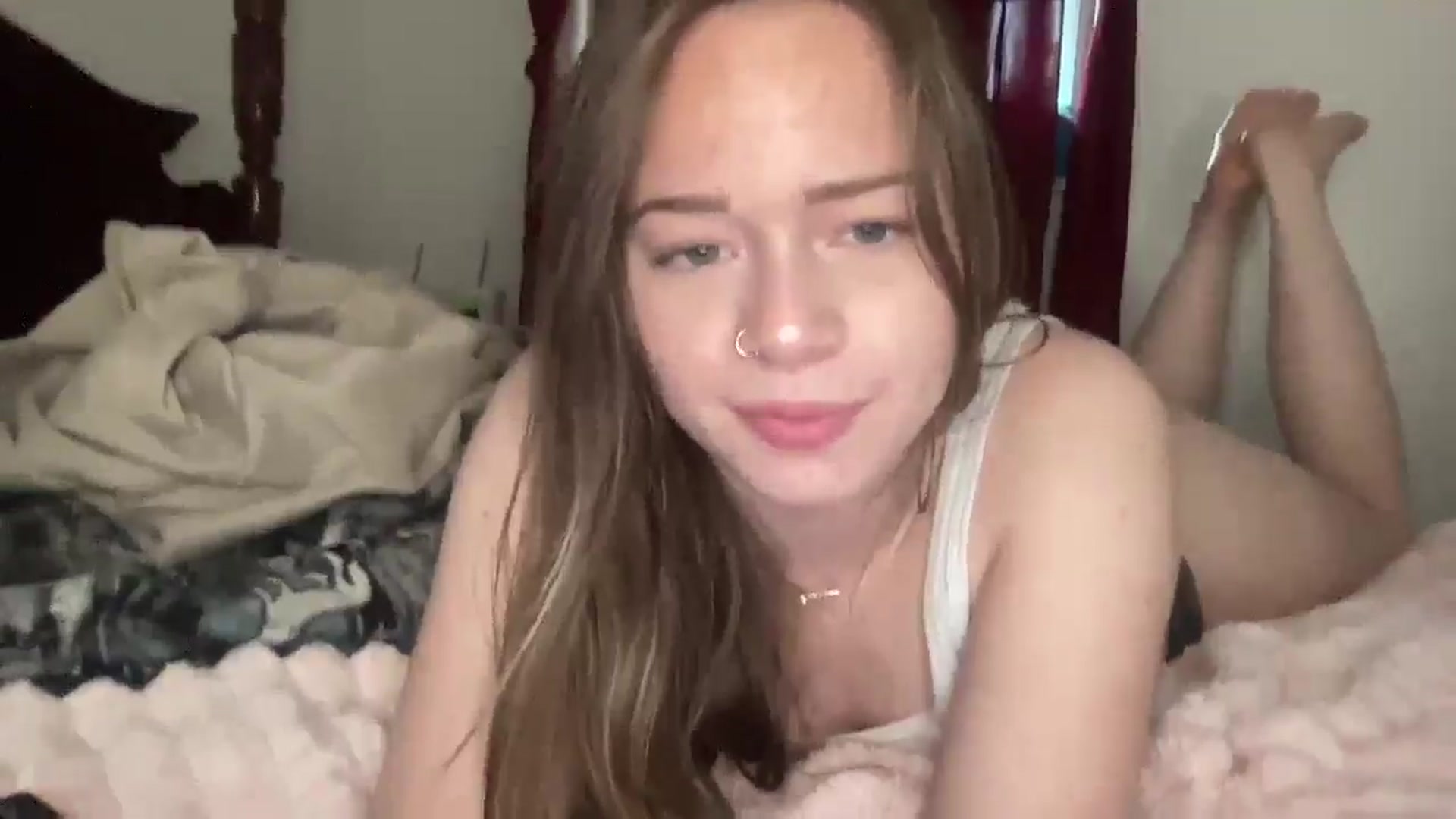 Gallery image thumbnail from Madisonfoxx69's myfreecams stream on, 05/06/2025, 20:44 image 12 of 20