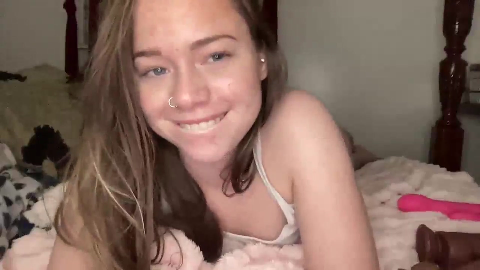 Gallery image thumbnail from Madisonfoxx69's myfreecams stream on, 05/07/2025, 03:15 image 12 of 20