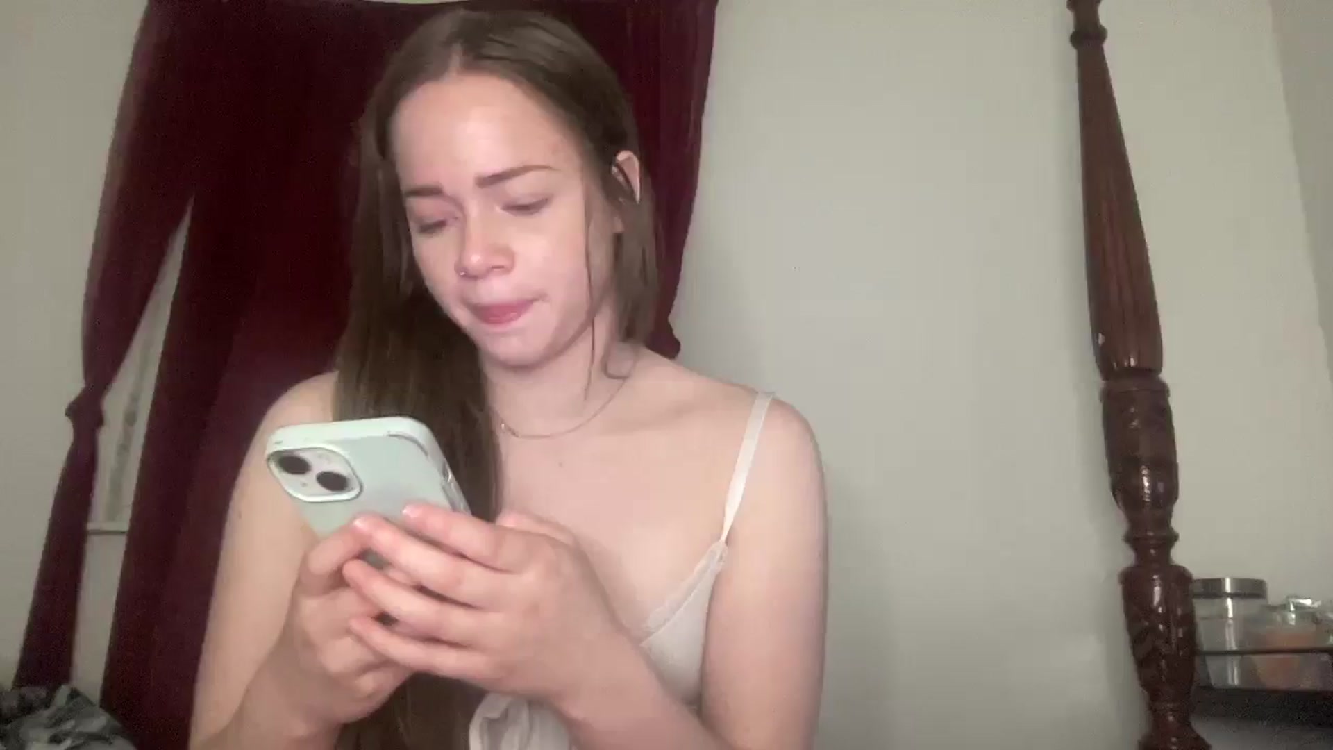 Gallery image thumbnail from Madisonfoxx69's myfreecams stream on, 05/08/2025, 02:58 image 19 of 20