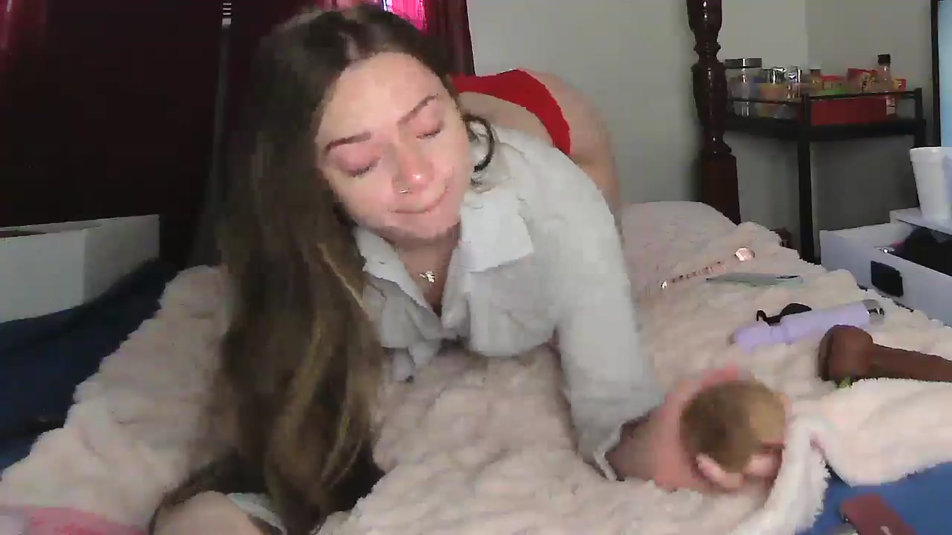 Gallery image thumbnail from Madisonfoxx69's myfreecams stream on, 05/18/2025, 20:05 image 16 of 20