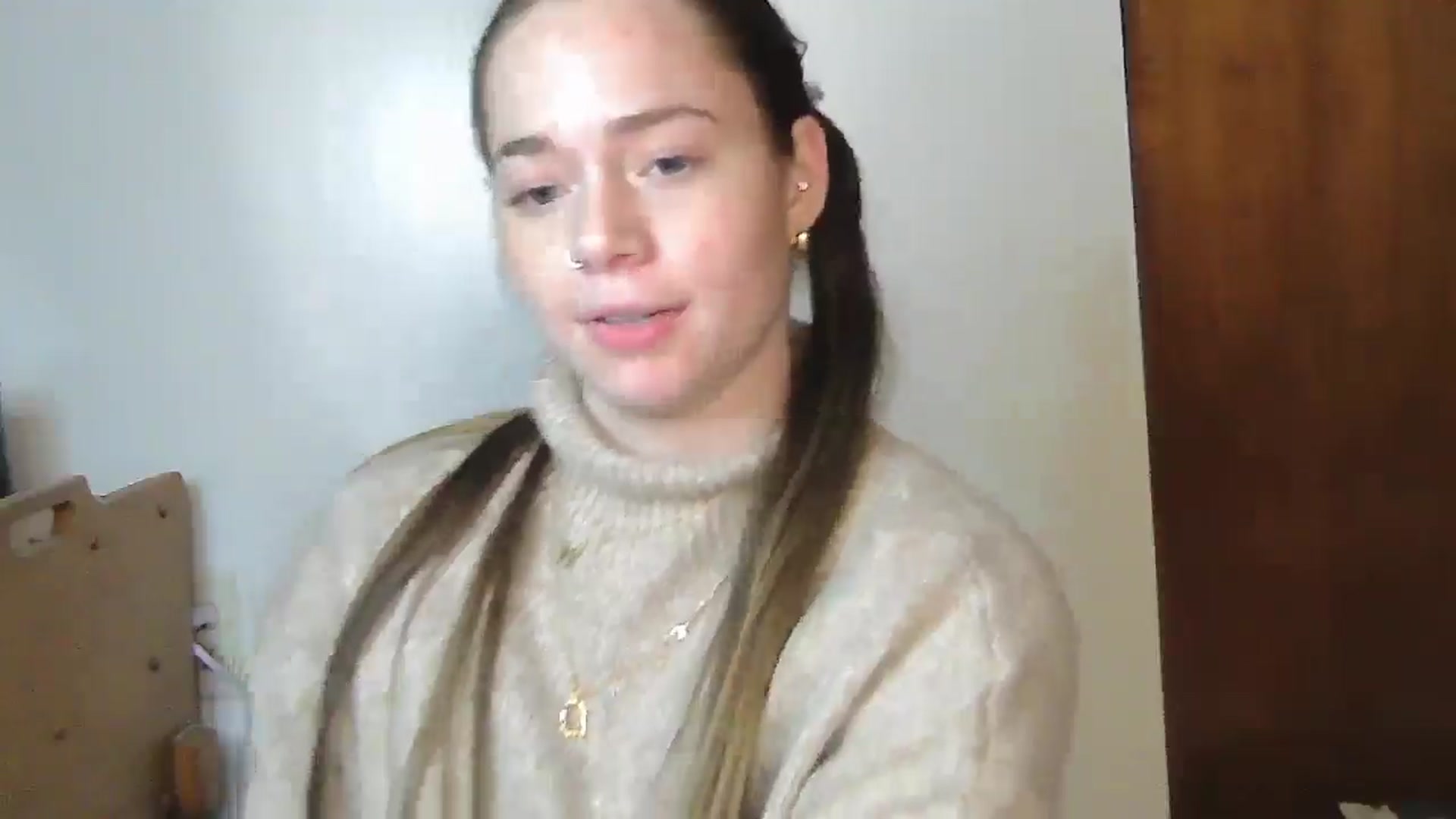 Gallery image thumbnail from Madisonfoxx69's myfreecams stream on, 06/01/2025, 23:04 image 17 of 20