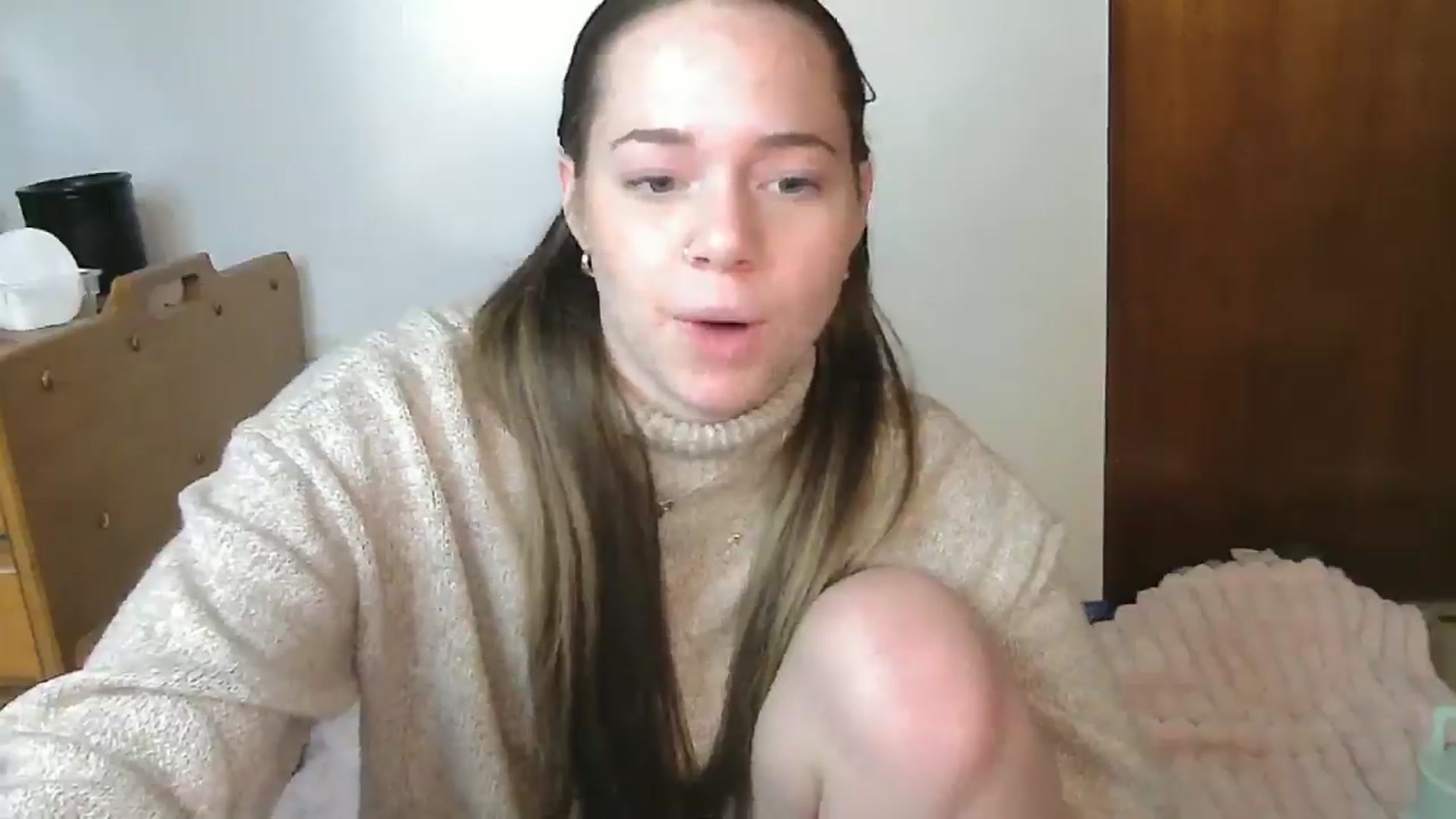 Gallery image thumbnail from Madisonfoxx69's myfreecams stream on, 06/01/2025, 23:04 image 4 of 20