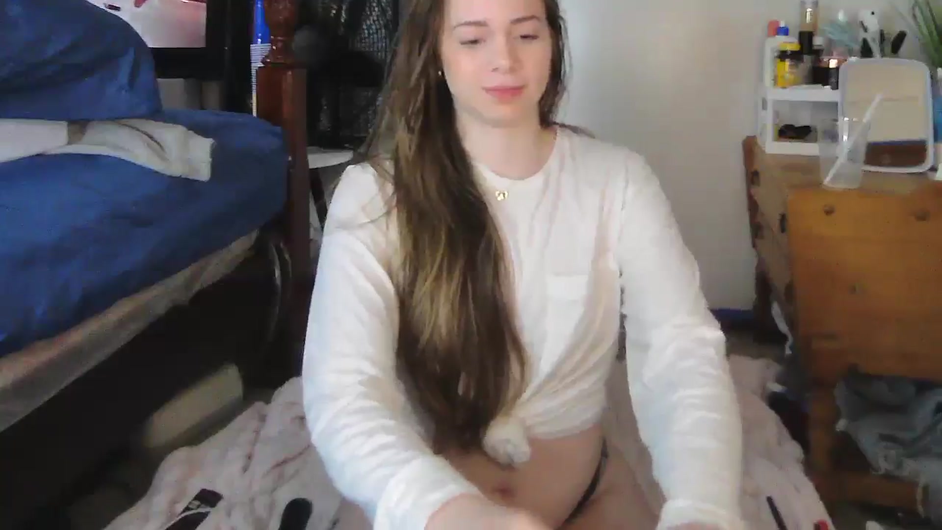 Gallery image thumbnail from Madisonfoxx69's myfreecams stream on, 06/03/2025, 20:33 image 19 of 20