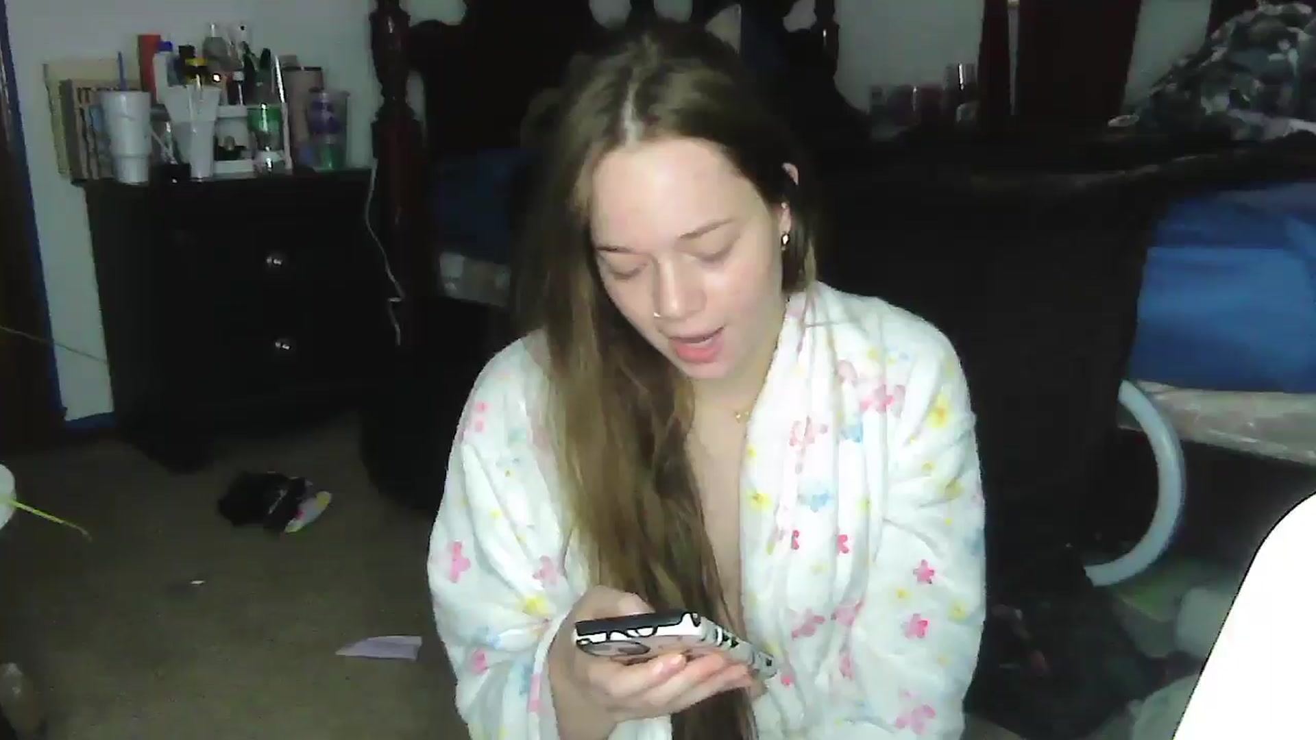 Gallery image thumbnail from Madisonfoxx69's myfreecams stream on, 06/09/2025, 20:52 image 4 of 20