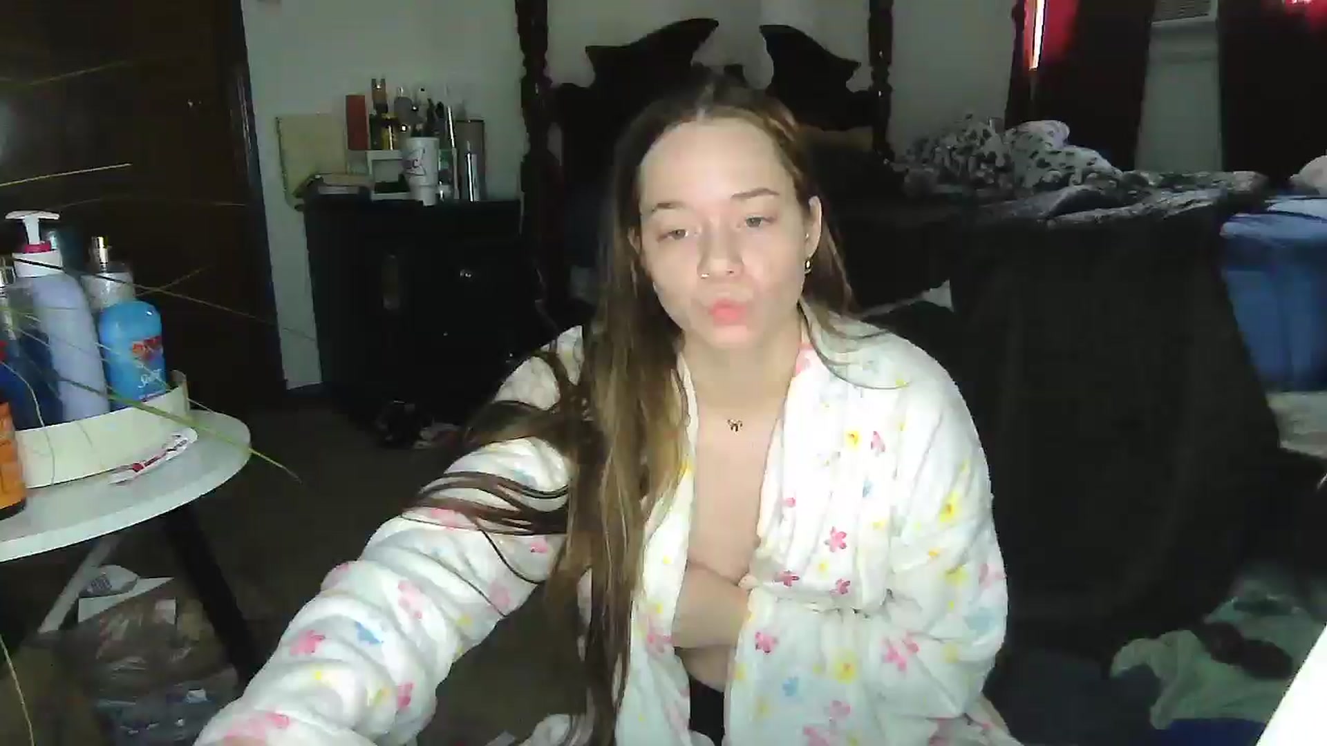 Gallery image thumbnail from Madisonfoxx69's myfreecams stream on, 06/10/2025, 15:55 image 4 of 20