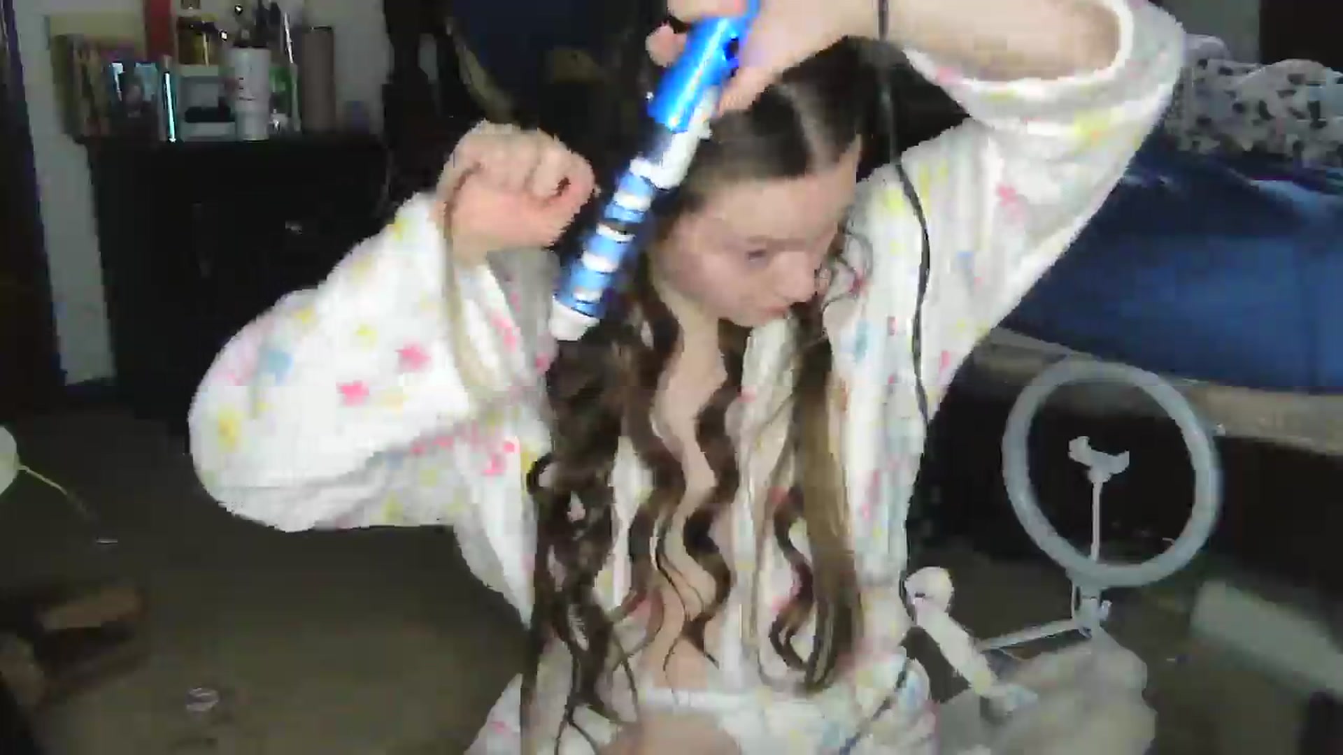 Gallery image thumbnail from Madisonfoxx69's myfreecams stream on, 06/11/2025, 17:33 image 16 of 20