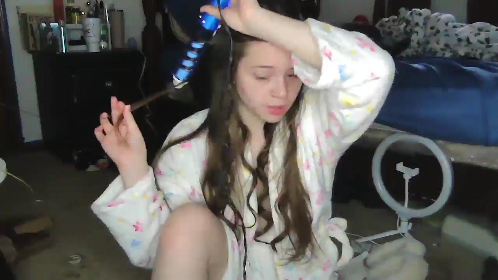 Gallery image thumbnail from Madisonfoxx69's myfreecams stream on, 06/11/2025, 17:33 image 14 of 20
