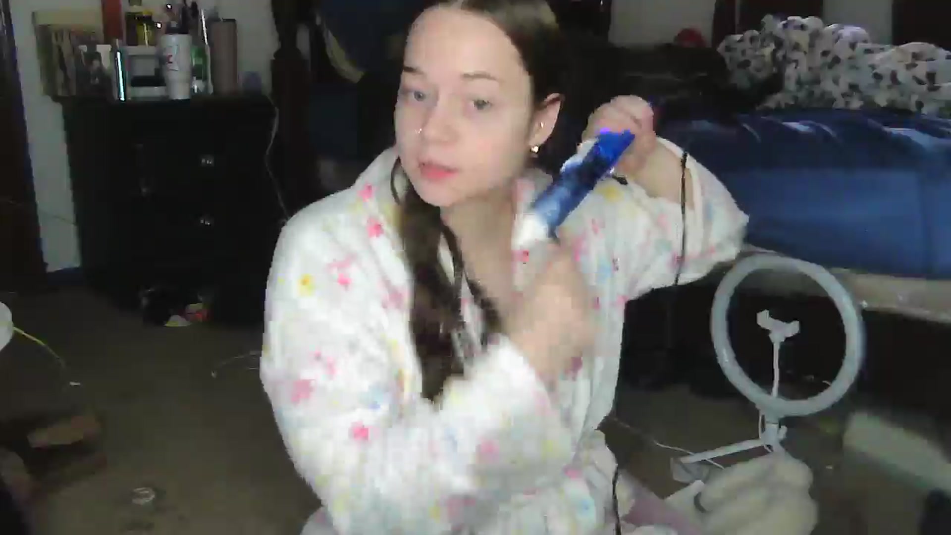 Gallery image thumbnail from Madisonfoxx69's myfreecams stream on, 06/11/2025, 17:33 image 11 of 20