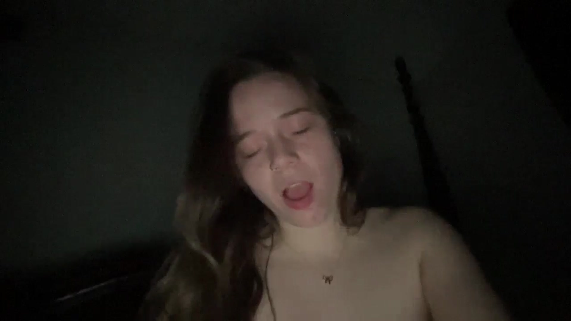 Gallery image thumbnail from Madisonfoxx69's myfreecams stream on, 06/14/2025, 03:51 image 11 of 20