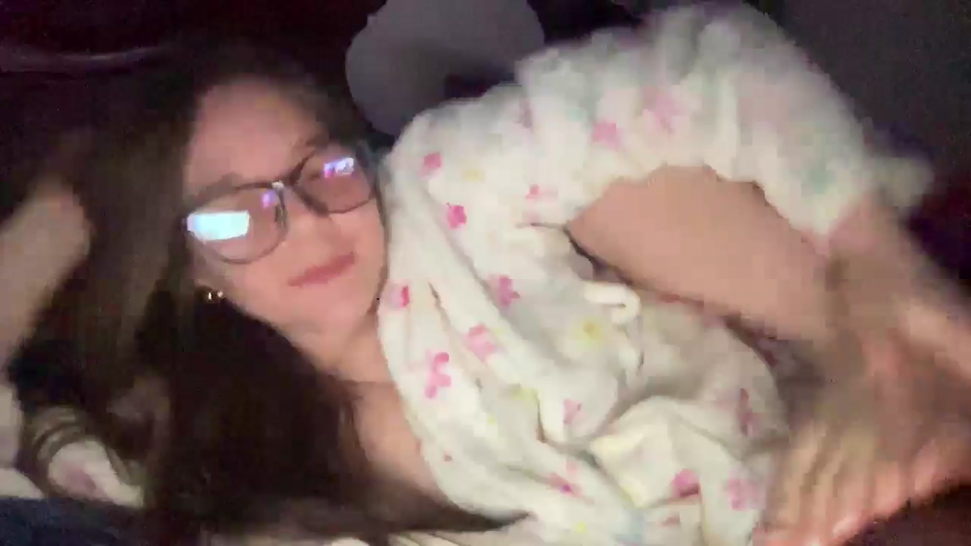 Gallery image thumbnail from Madisonfoxx69's myfreecams stream on, 06/26/2025, 03:33 image 20 of 20