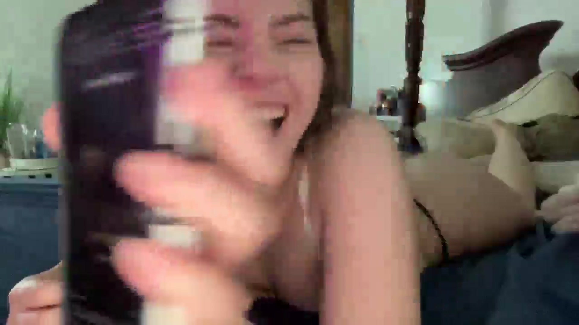 Gallery image thumbnail from Madisonfoxx69's myfreecams stream on, 06/29/2025, 24:00 image 17 of 20