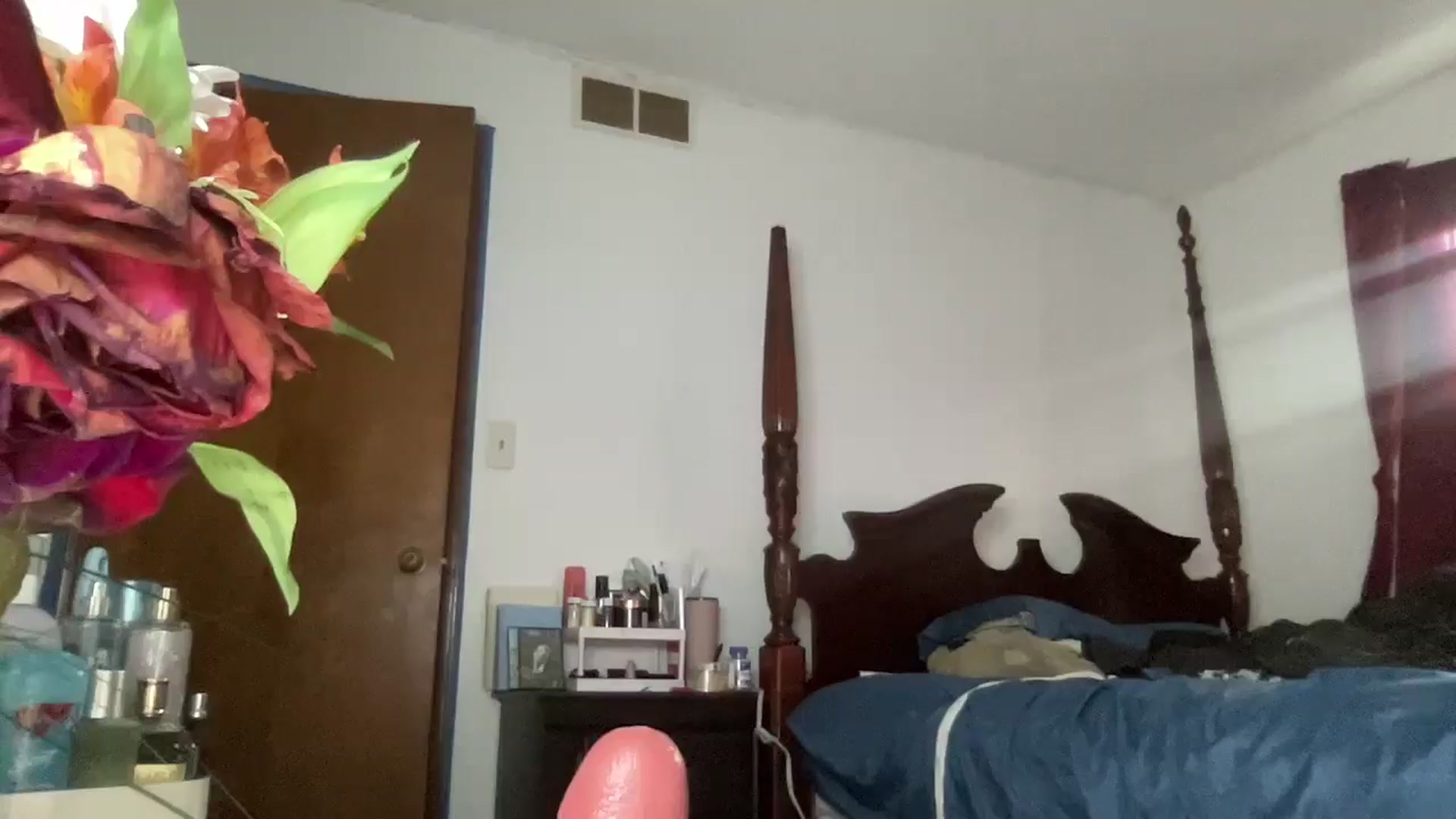 Gallery image thumbnail from Madisonfoxx69's myfreecams stream on, 07/02/2025, 24:11 image 13 of 20