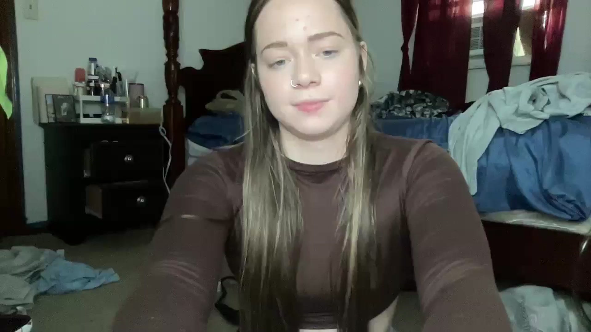 Gallery image thumbnail from Madisonfoxx69's myfreecams stream on, 07/06/2025, 24:37 image 1 of 20