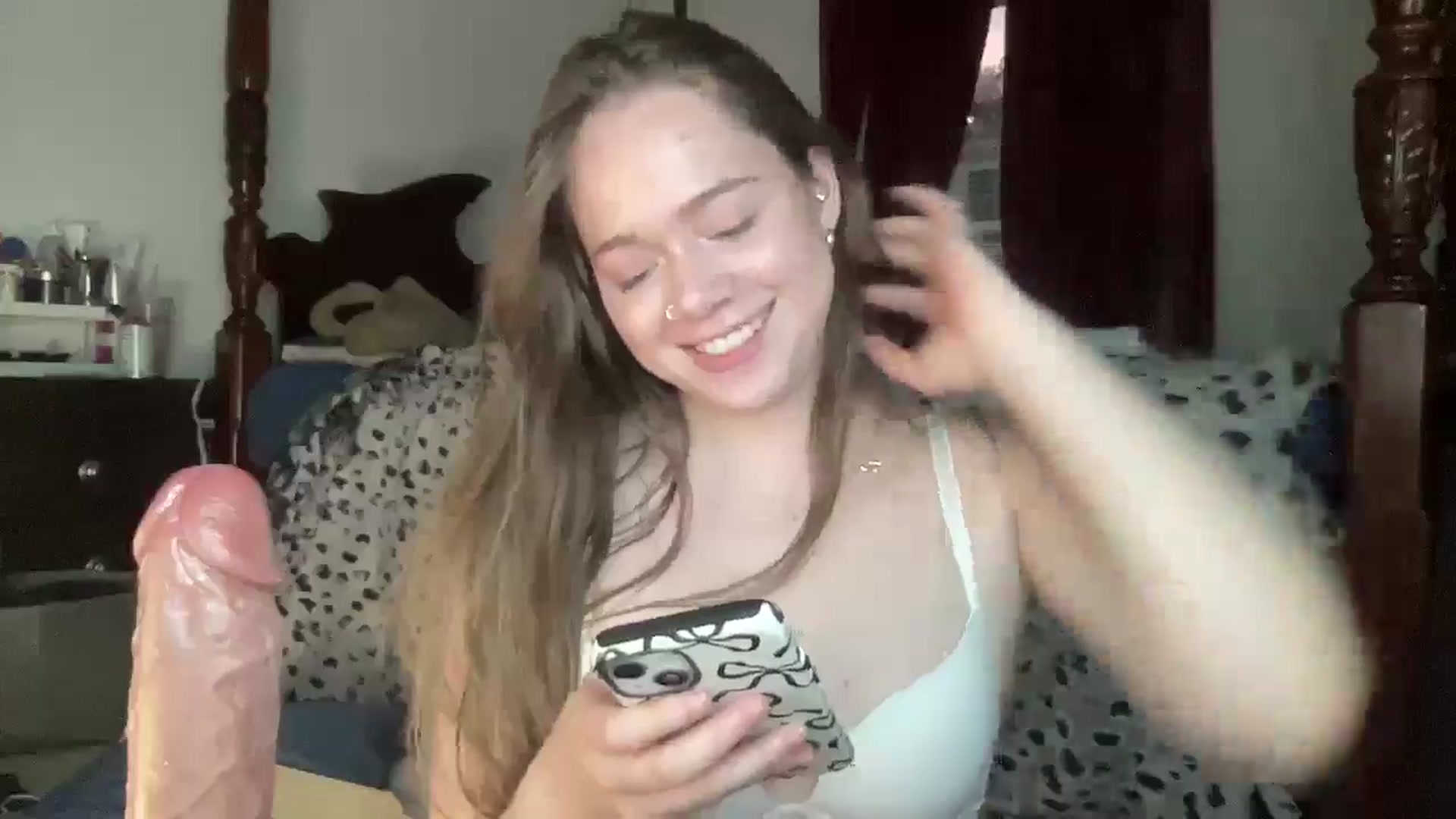 Gallery image thumbnail from Madisonfoxx69's myfreecams stream on, 07/24/2025, 03:27 image 9 of 20