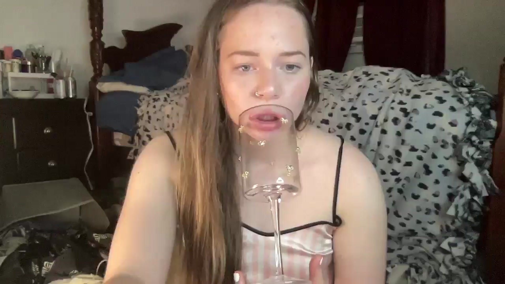 Gallery image thumbnail from Madisonfoxx69's myfreecams stream on, 07/25/2025, 01:45 image 16 of 20