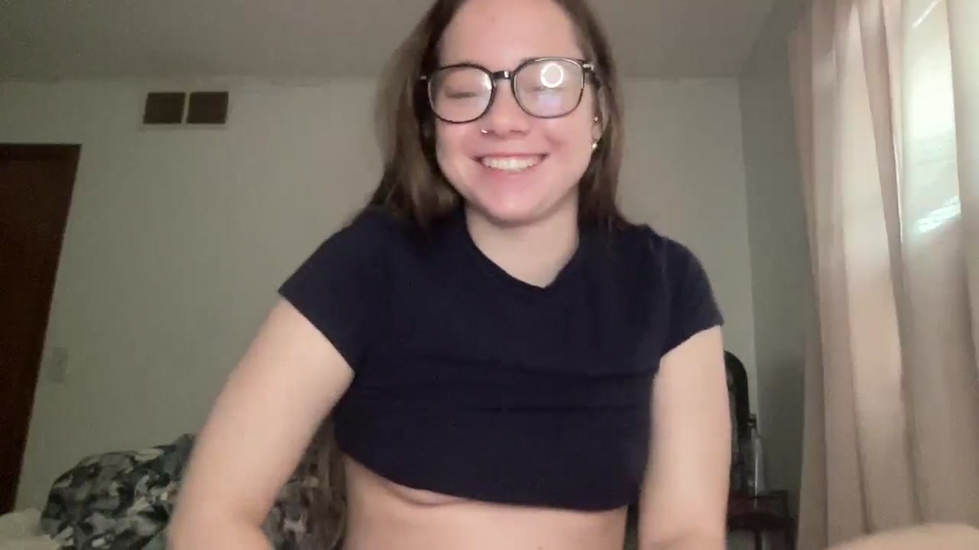 Gallery image thumbnail from Madisonfoxx69's myfreecams stream on, 08/02/2025, 24:03 image 20 of 20