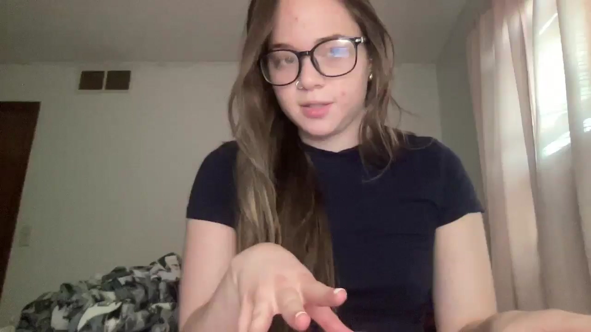Gallery image thumbnail from Madisonfoxx69's myfreecams stream on, 08/02/2025, 24:03 image 16 of 20