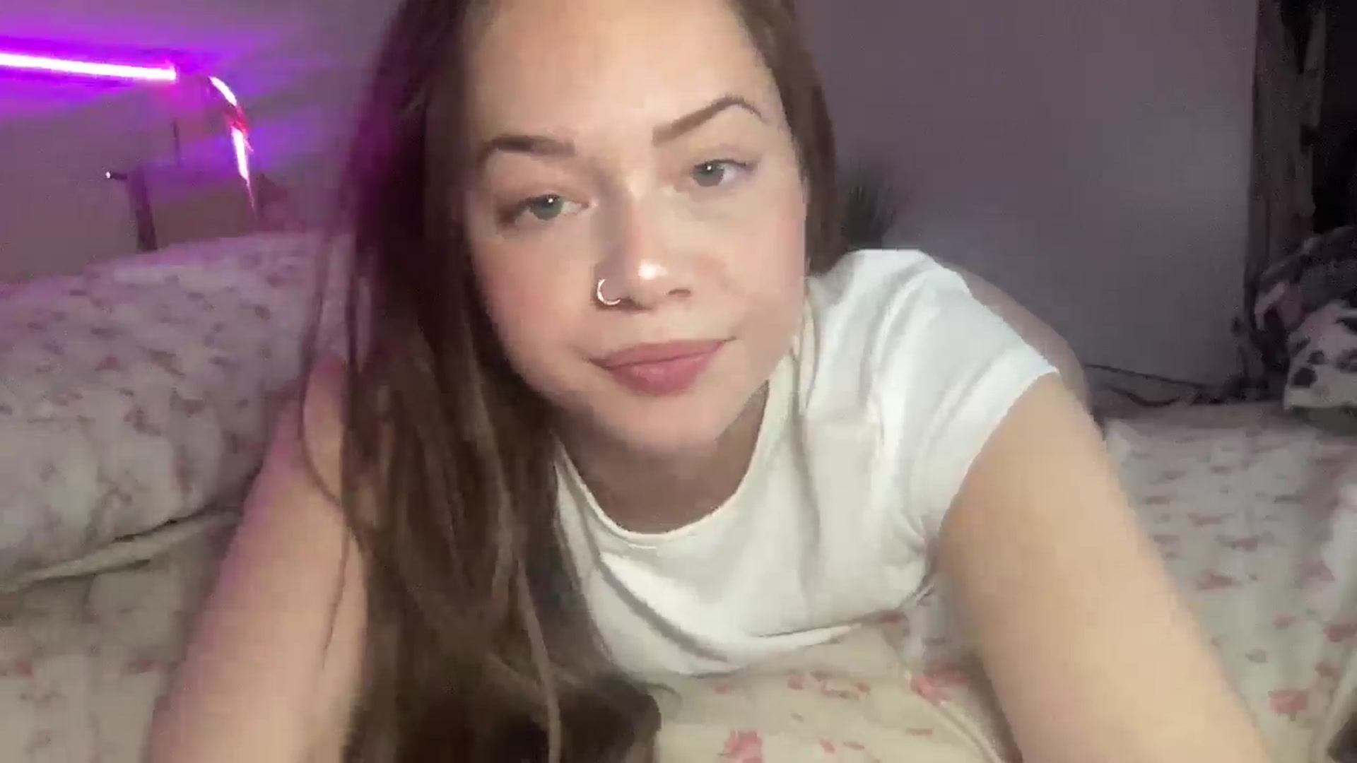 Gallery image thumbnail from Madisonfoxx69's myfreecams stream on, 09/08/2025, 03:28 image 7 of 20