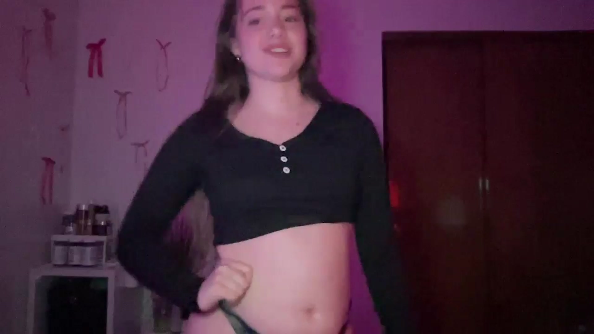 Gallery image thumbnail from Madisonfoxx69's myfreecams stream on, 09/09/2025, 07:06 image 3 of 20