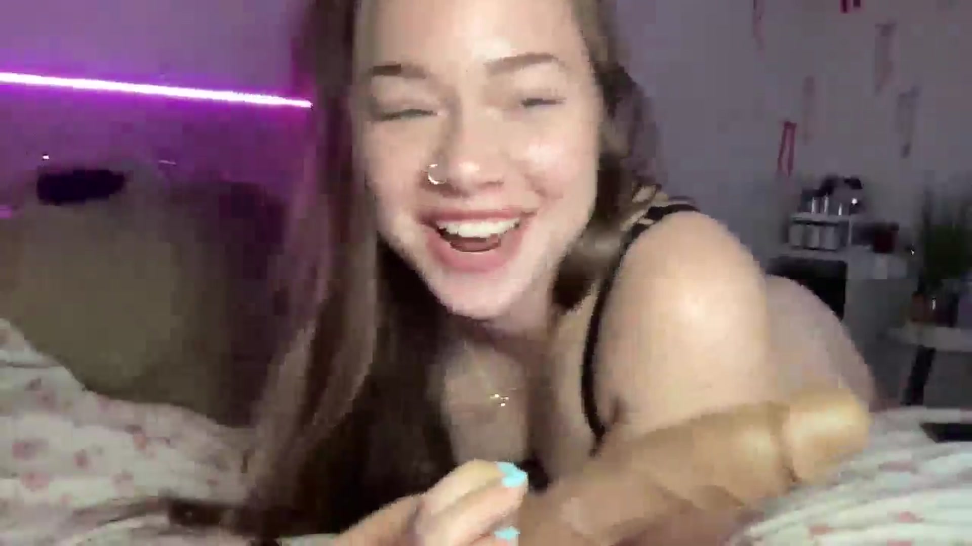 Gallery image thumbnail from Madisonfoxx69's myfreecams stream on, 09/11/2025, 04:20 image 13 of 20