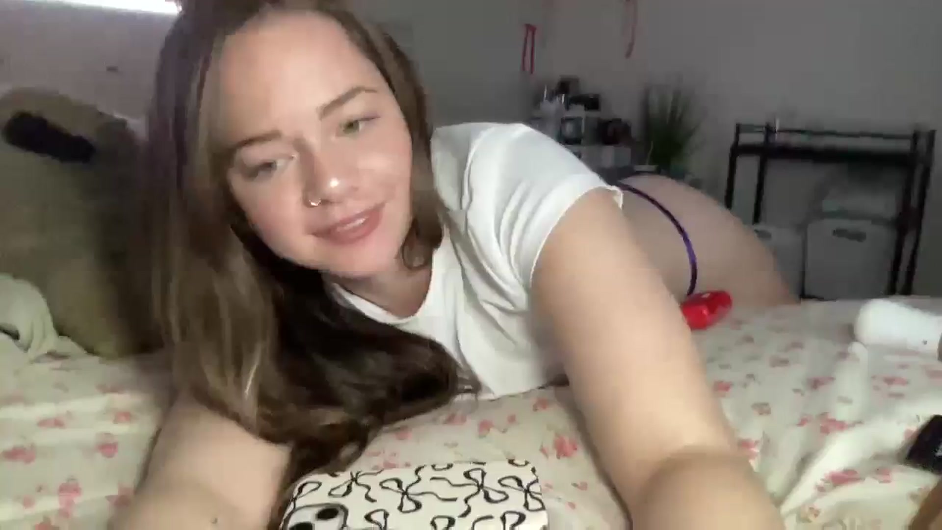 Gallery image thumbnail from Madisonfoxx69's myfreecams stream on, 09/17/2025, 03:53 image 16 of 20