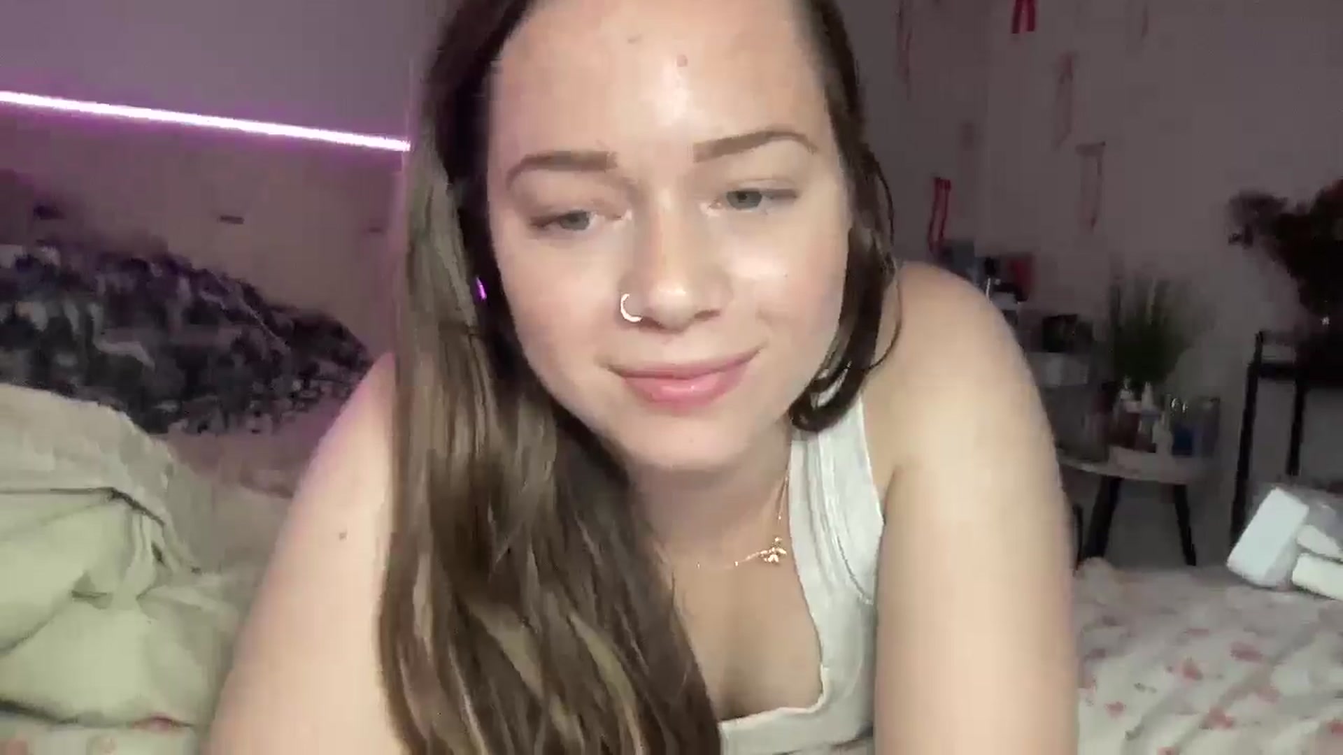 Gallery image thumbnail from Madisonfoxx69's myfreecams stream on, 09/29/2025, 22:29 image 2 of 20