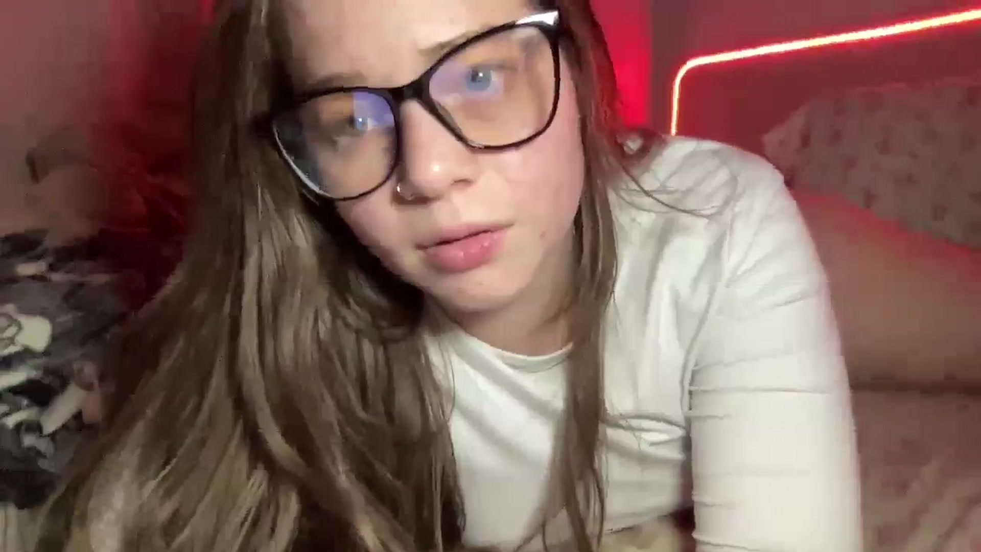 Gallery image thumbnail from Madisonfoxx69's myfreecams stream on, 11/07/2025, 04:22 image 12 of 20