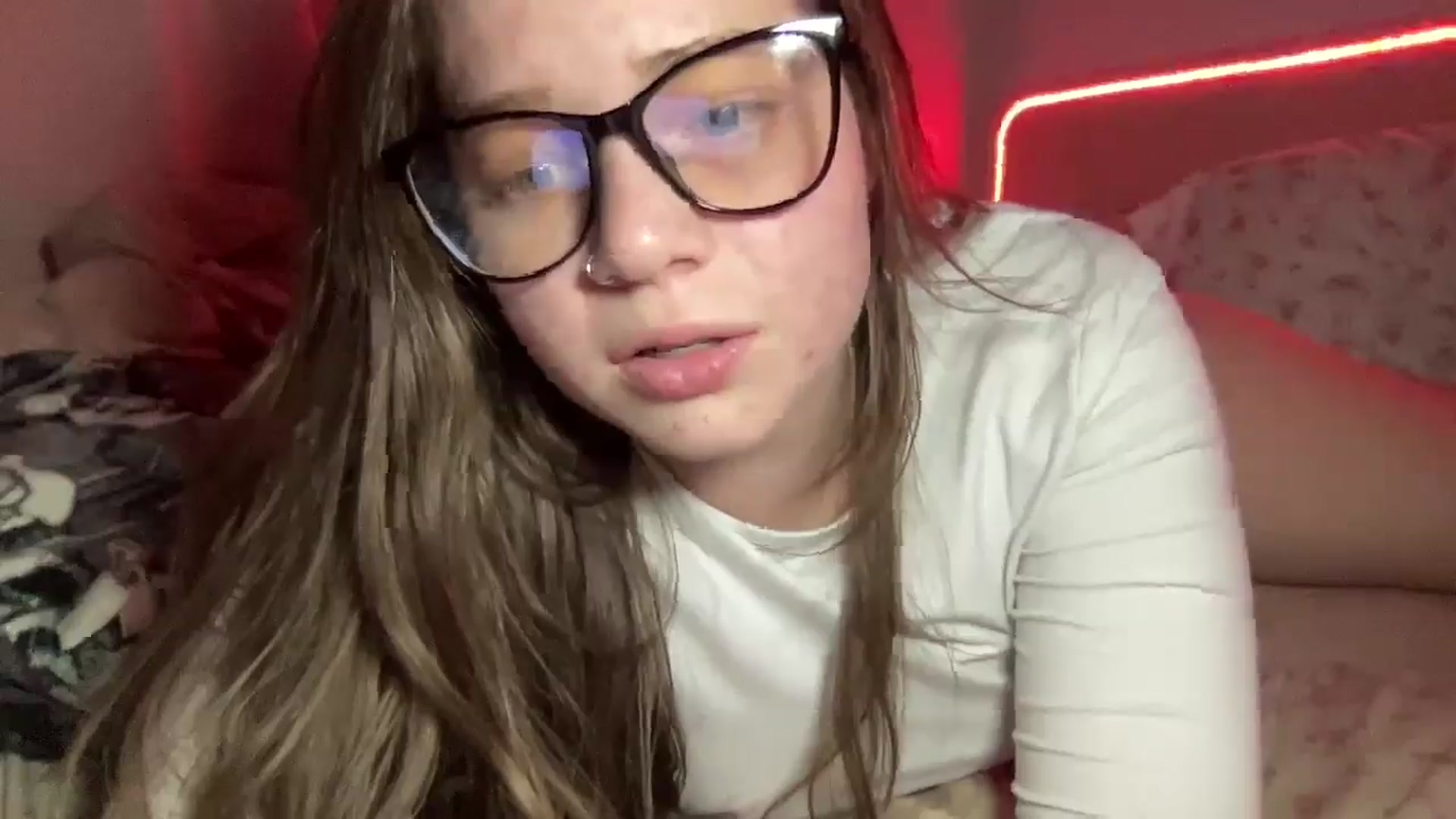 Gallery image thumbnail from Madisonfoxx69's myfreecams stream on, 11/07/2025, 04:22 image 11 of 20